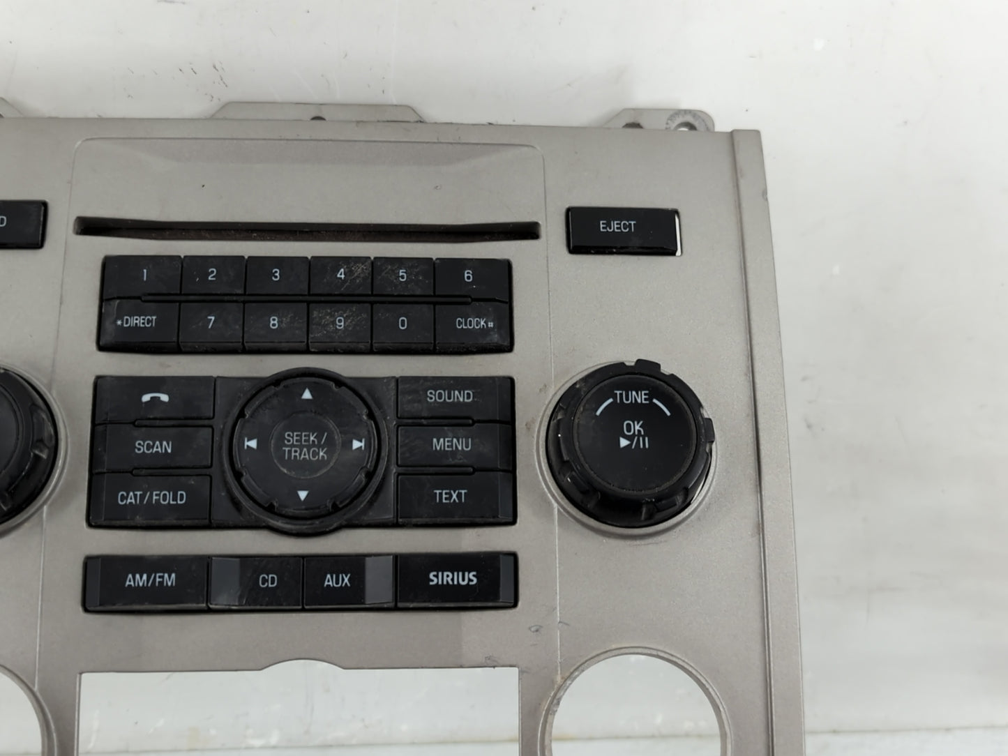 2009-2012 Ford Escape Radio AM FM Cd Player Receiver Replacement P/N:9L8T-18A802-BB Fits Fits 2009 2010 2011 2012 OEM Used A