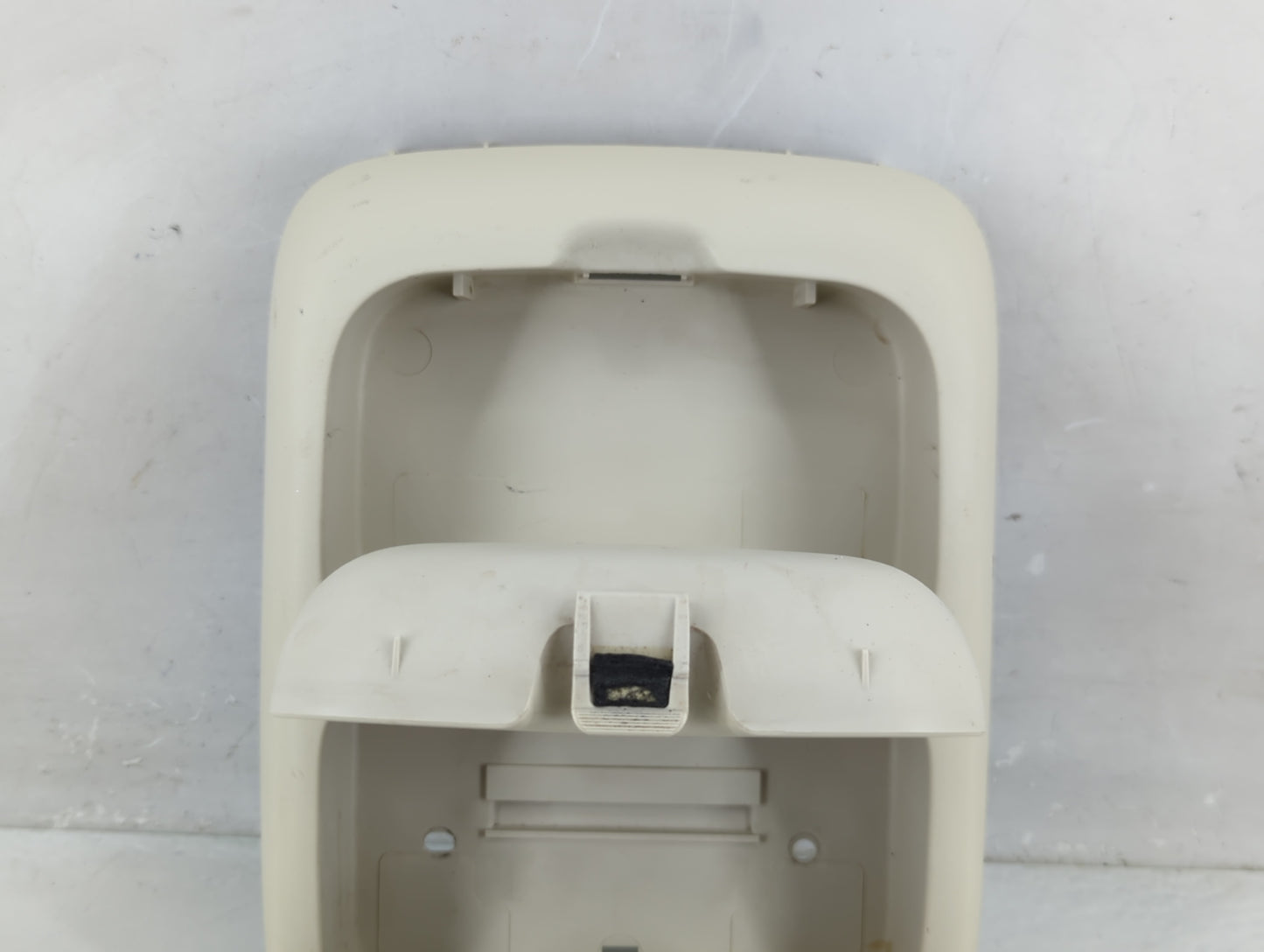 2010 Ford Escape Overhead Roof Console - Oemusedautoparts1.com