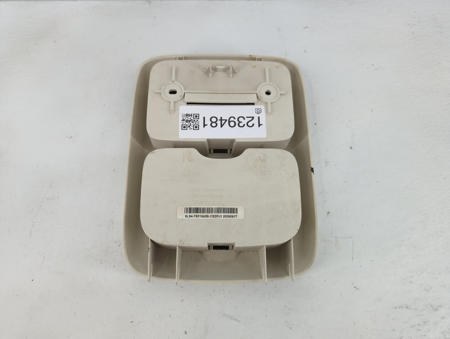 2010 Ford Escape Overhead Roof Console - Oemusedautoparts1.com