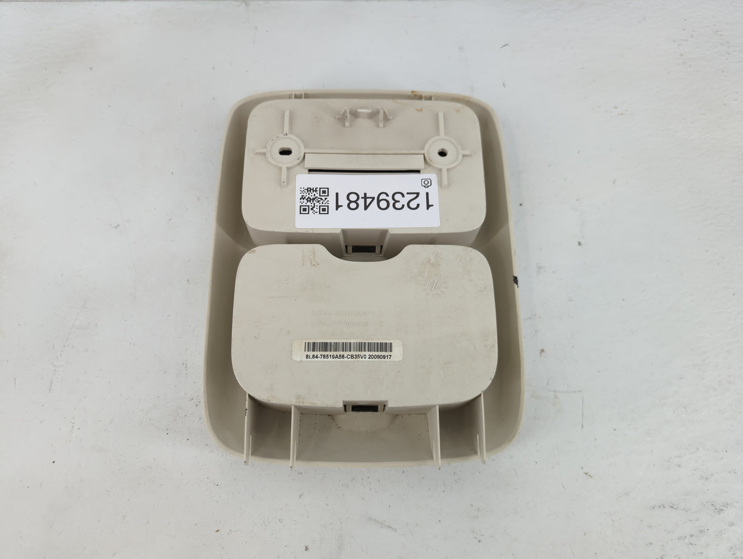2010 Ford Escape Overhead Roof Console - Oemusedautoparts1.com