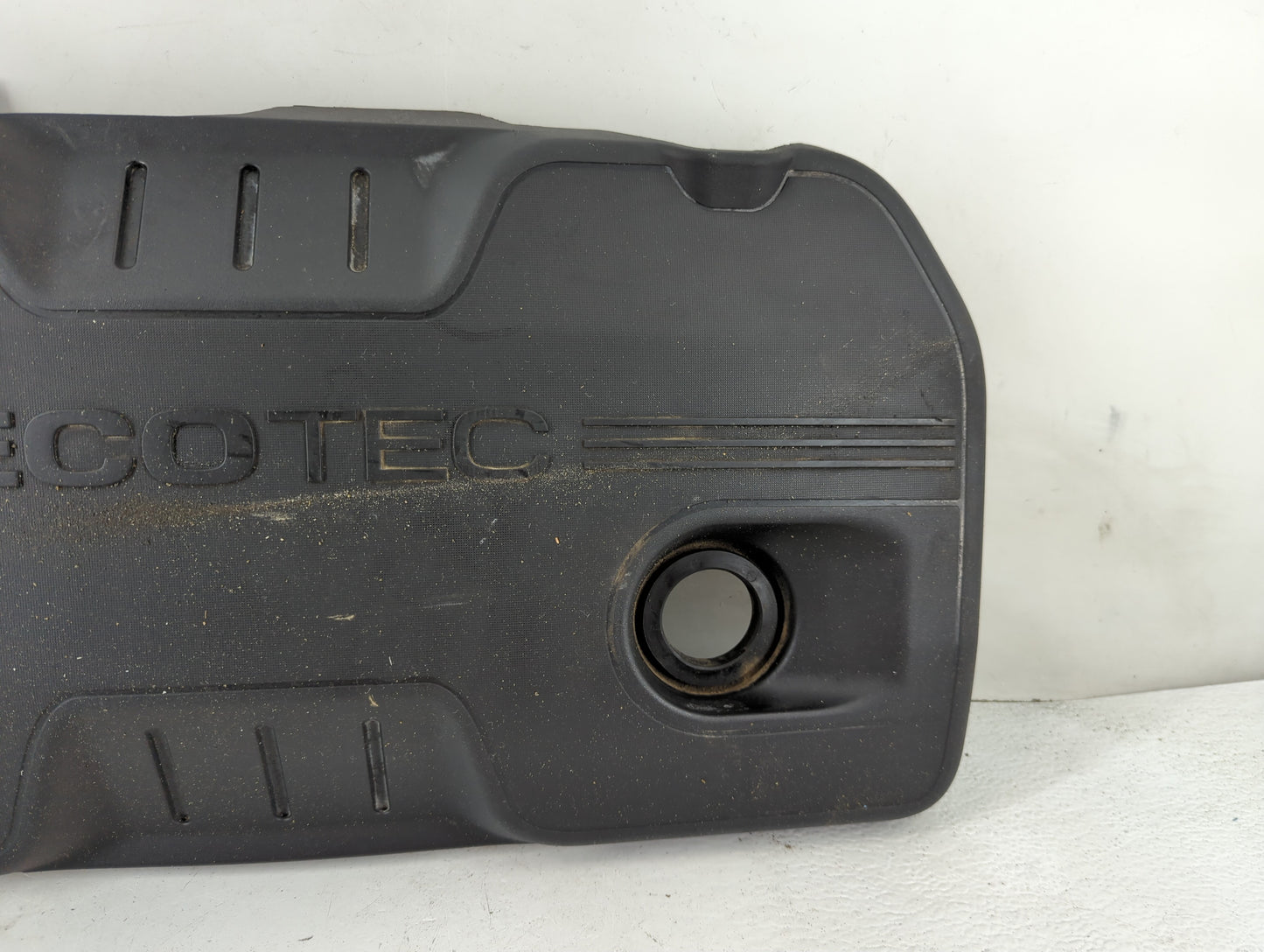 2010 Ford Escape Engine Cover - Oemusedautoparts1.com