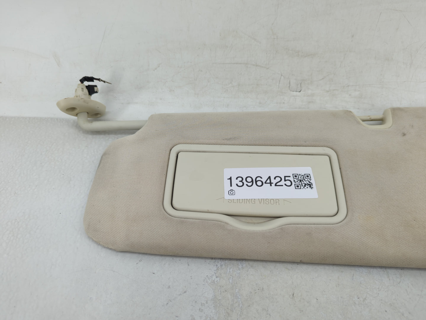 2010-2012 Ford Escape Sun Visor Shade Replacement Passenger Right Mirror Fits Fits 2010 2011 2012 OEM Used Auto Parts - Oemu