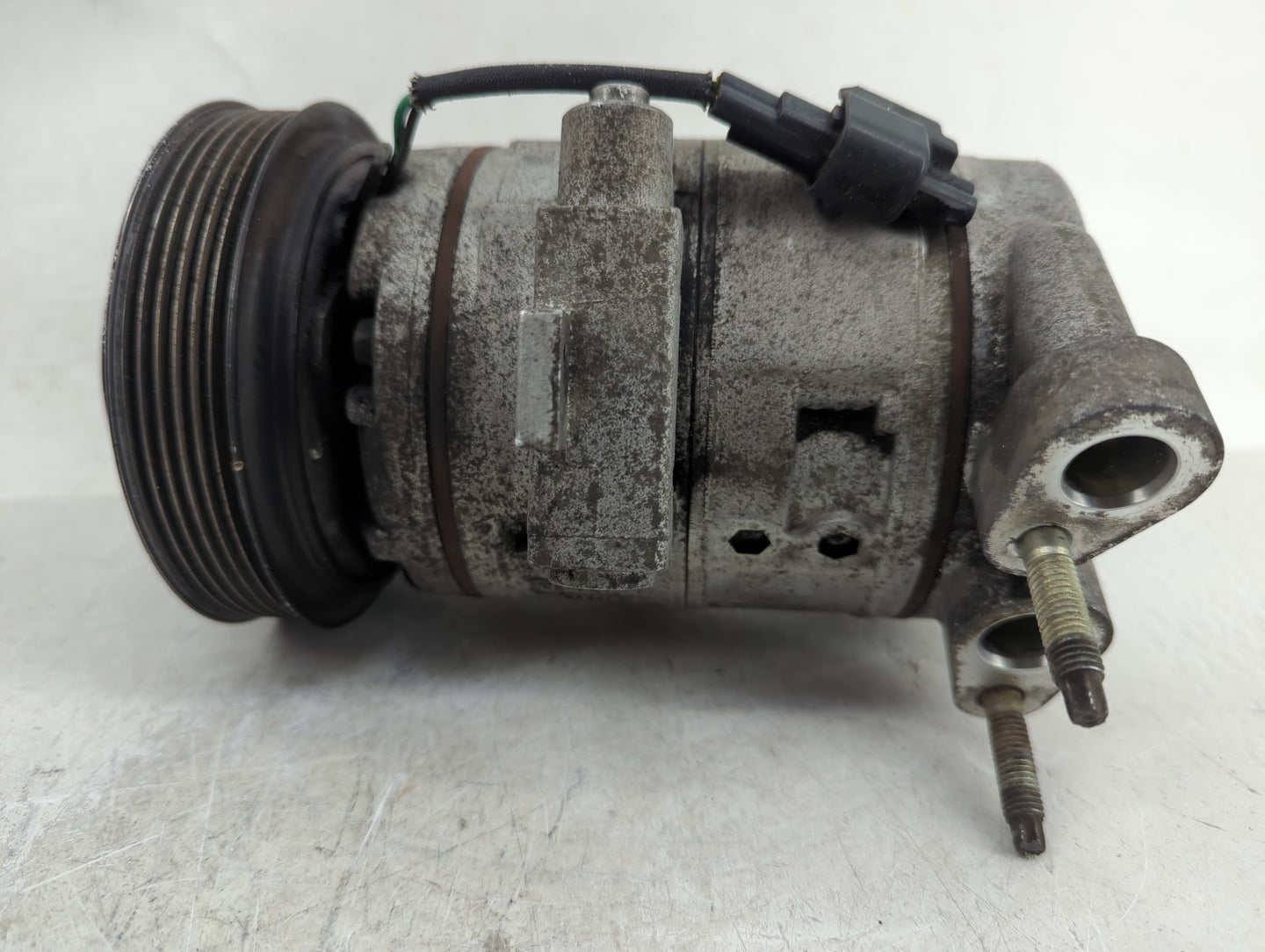2009-2012 Ford Escape Air Conditioning A/c Ac Compressor Oem - Oemusedautoparts1.com