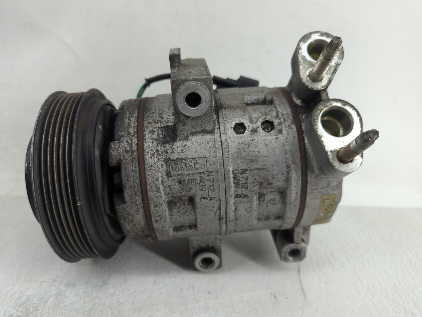 2009-2012 Ford Escape Air Conditioning A/c Ac Compressor Oem - Oemusedautoparts1.com