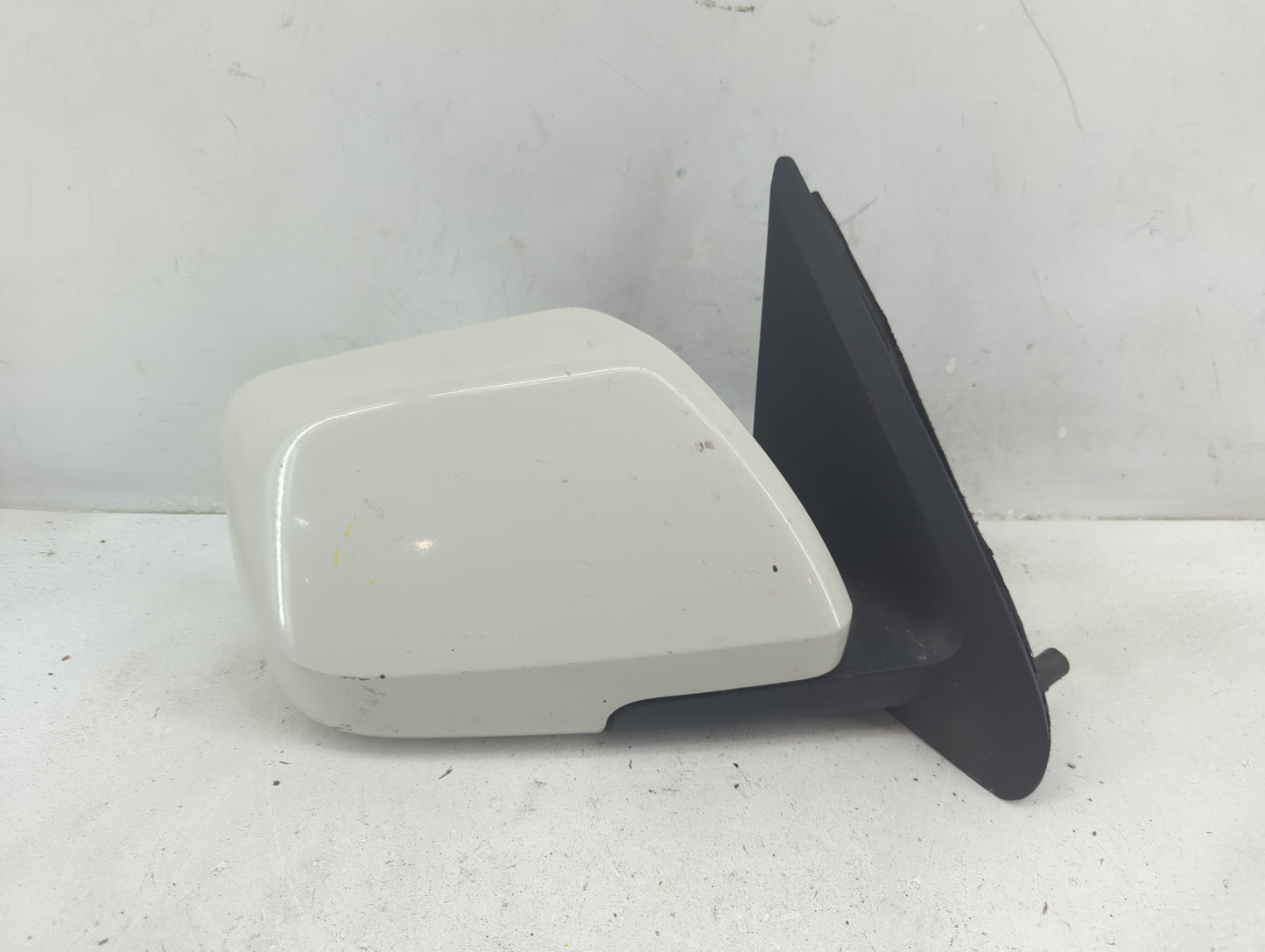 2010-2012 Ford Escape Passenger Side View Mirror - Right Door Mirror OEM Used - Oemusedautoparts1.com