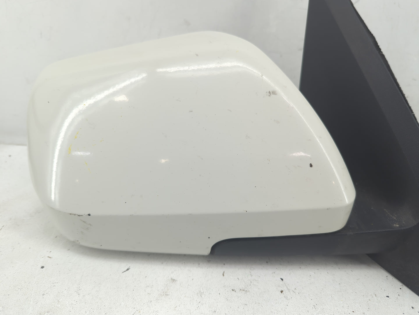 2010-2012 Ford Escape Passenger Side View Mirror - Right Door Mirror OEM Used - Oemusedautoparts1.com