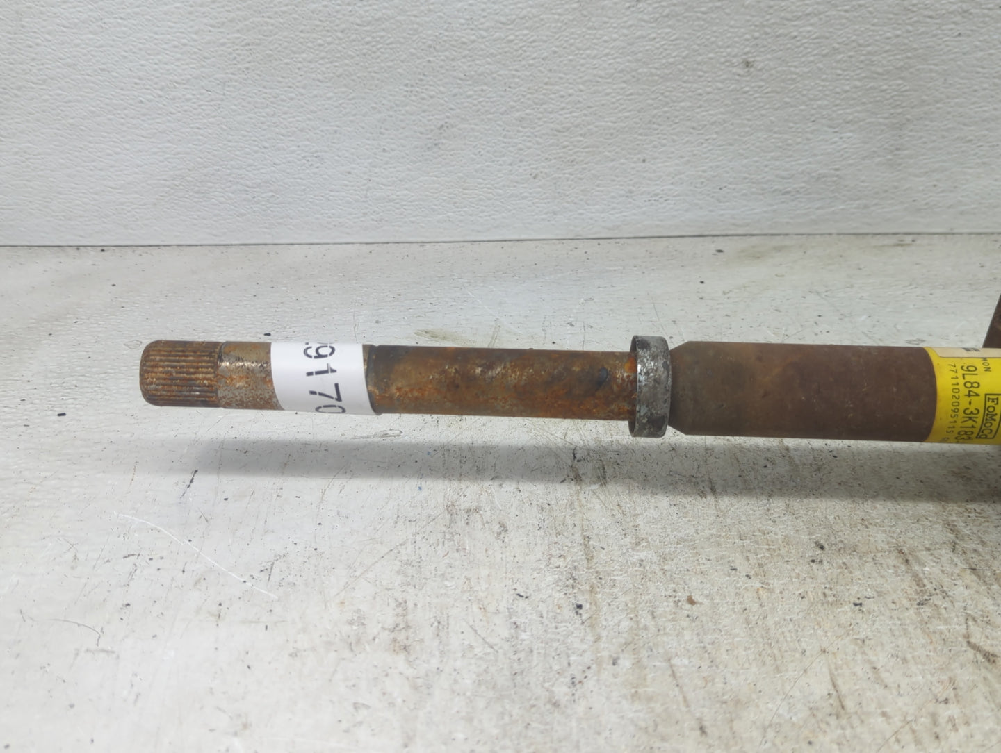 2001-2012 Ford Escape Axle Shaft Front Passenger Cv C/v - Oemusedautoparts1.com
