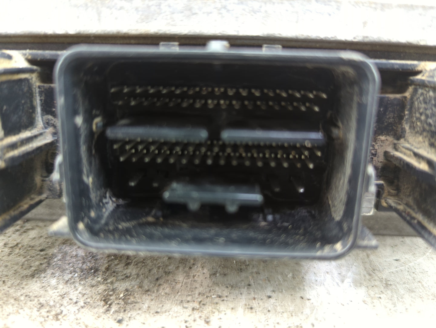 2010 Ford Escape PCM Engine Control Computer ECU ECM PCU OEM P/N:AL8A-12A650-ABC, 9L8A-12B684-NA, 6KXN6WAS46 Fits OEM Used A