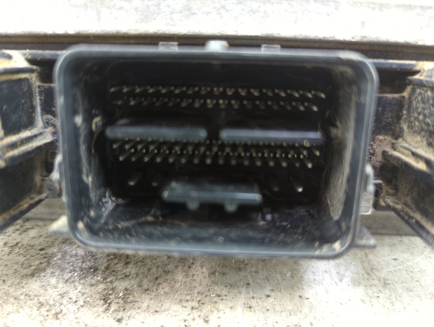 2010 Ford Escape PCM Engine Control Computer ECU ECM PCU OEM P/N:AL8A-12A650-ABC, 9L8A-12B684-NA, 6KXN6WAS46 Fits OEM Used A