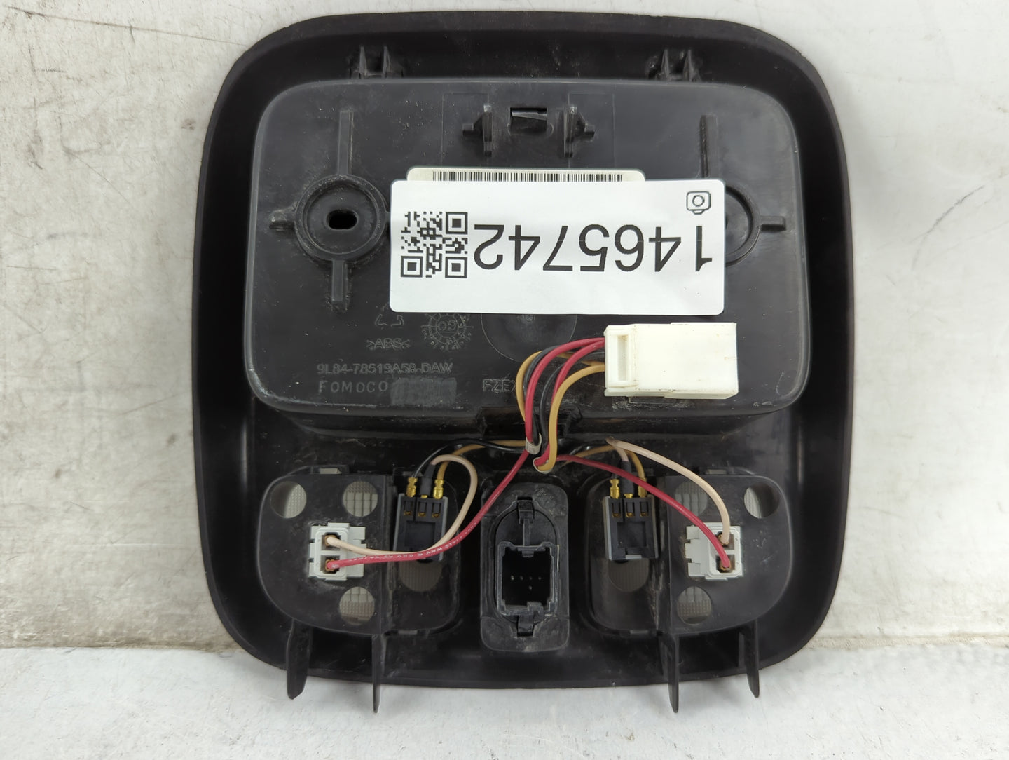 2010 Ford Escape Overhead Roof Console 1465742 - Oemusedautoparts1.com