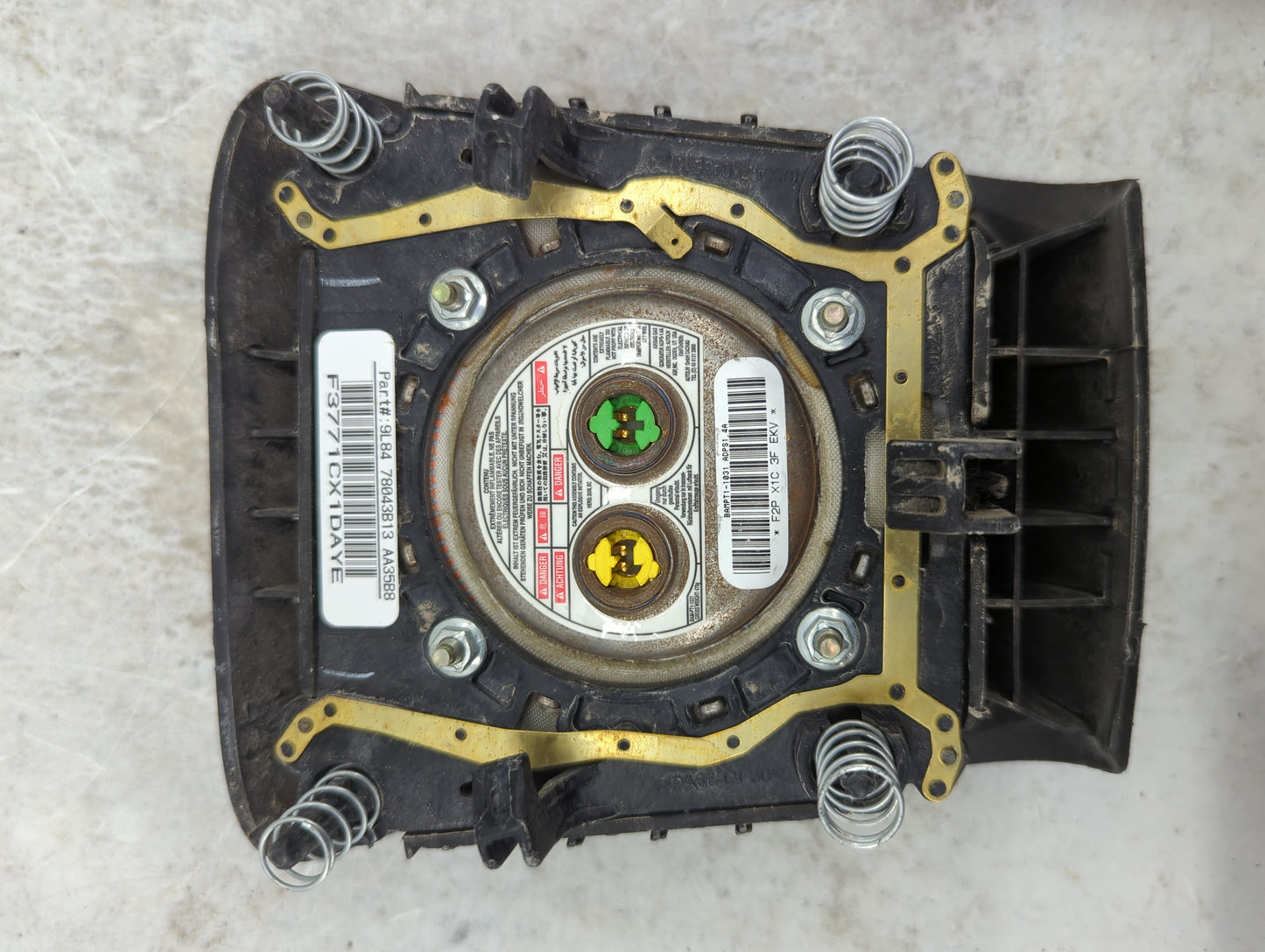 2009-2012 Ford Escape Air Bag Driver Left Steering Wheel Mounted 1465944 - Oemusedautoparts1.com