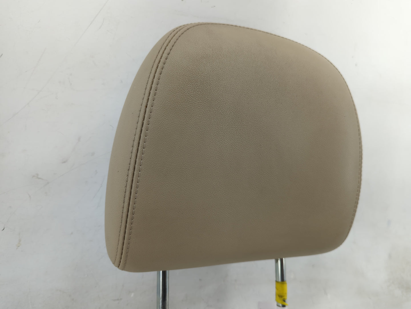 2009-2012 Ford Escape Headrest Head Rest Front Driver Seat Beige 1466917 - Oemusedautoparts1.com