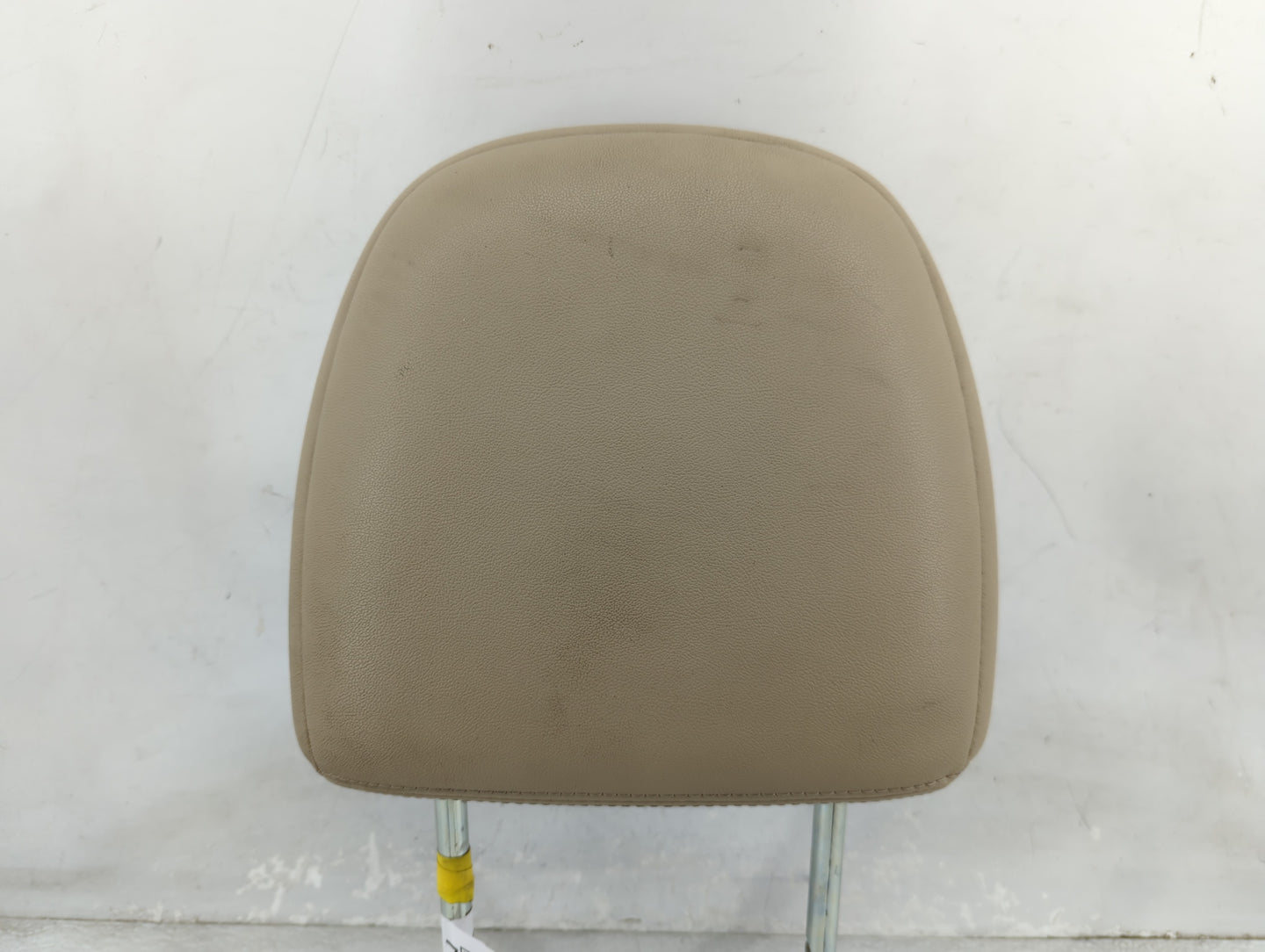 2009-2012 Ford Escape Headrest Head Rest Front Driver Seat Beige 1466917 - Oemusedautoparts1.com