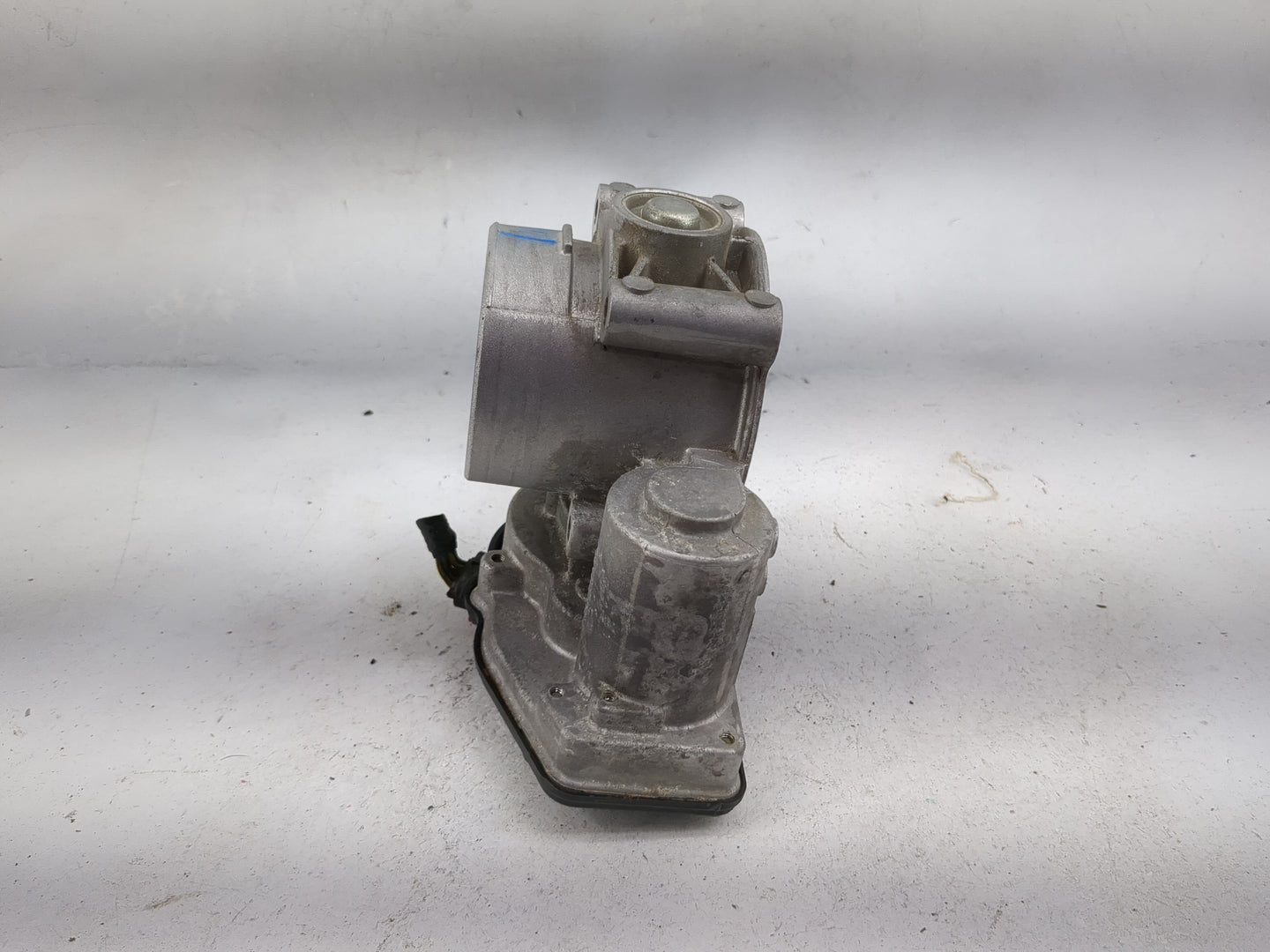 2013-2022 Ford Escape Throttle Body P/N:9L8E-BC 09342 3007964 Fits Fits 2013 2014 2015 2016 2017 2018 2019 2020 2021 2022 OE