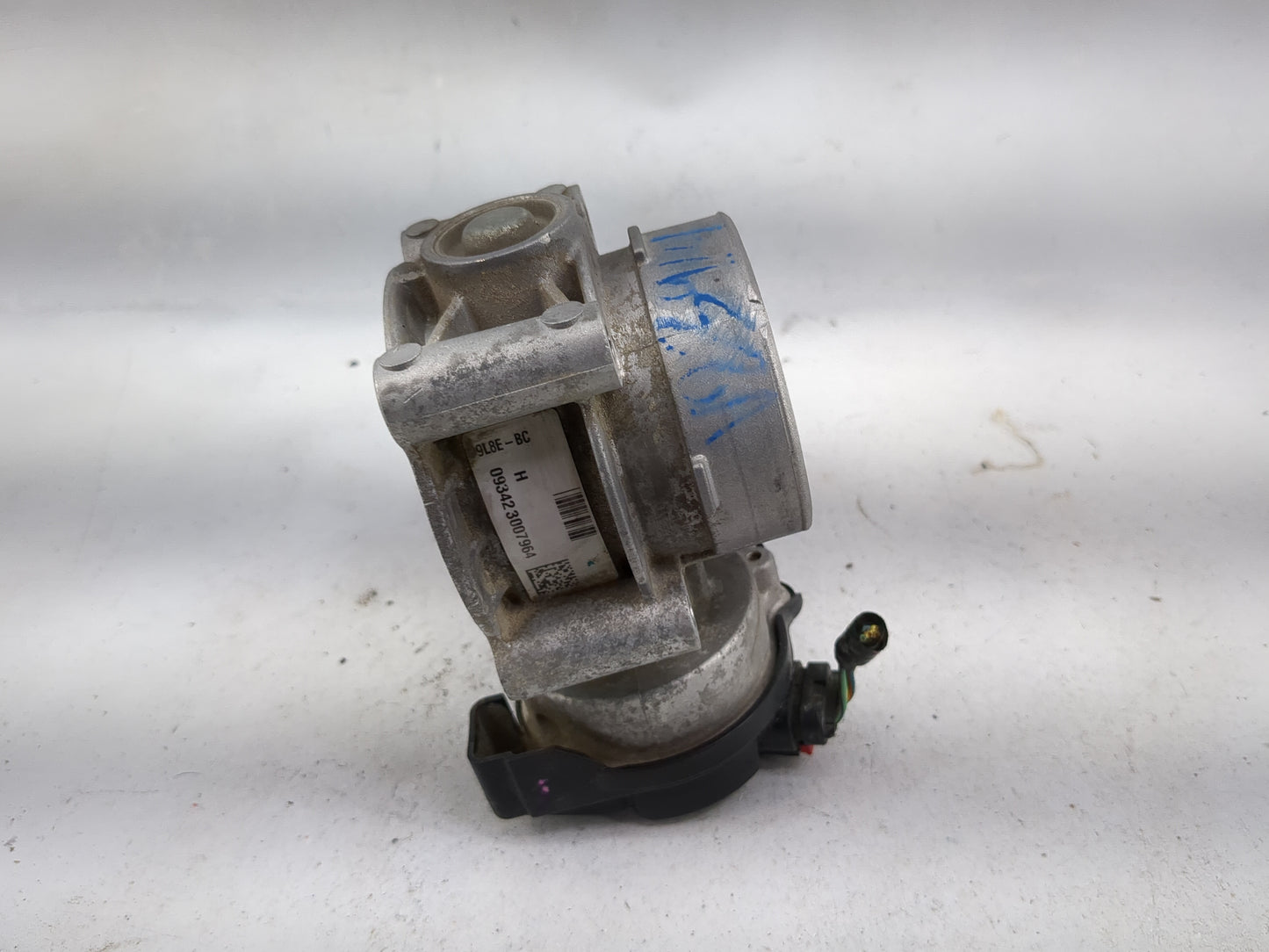 2013-2022 Ford Escape Throttle Body P/N:9L8E-BC 09342 3007964 Fits Fits 2013 2014 2015 2016 2017 2018 2019 2020 2021 2022 OE