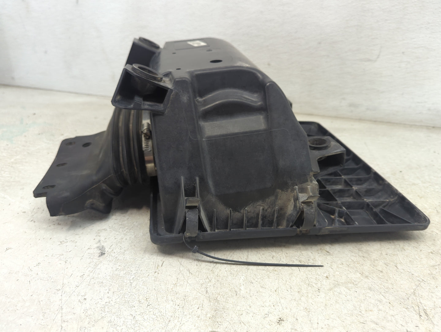 2010-2012 Ford Escape Air Cleaner Intake-duct Hose Tube 1481212 - Oemusedautoparts1.com