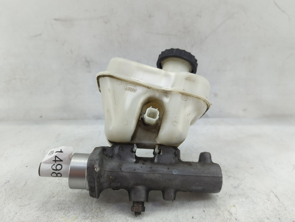 2009-2012 Ford Escape Brake Master Cylinder 1498938 - Oemusedautoparts1.com