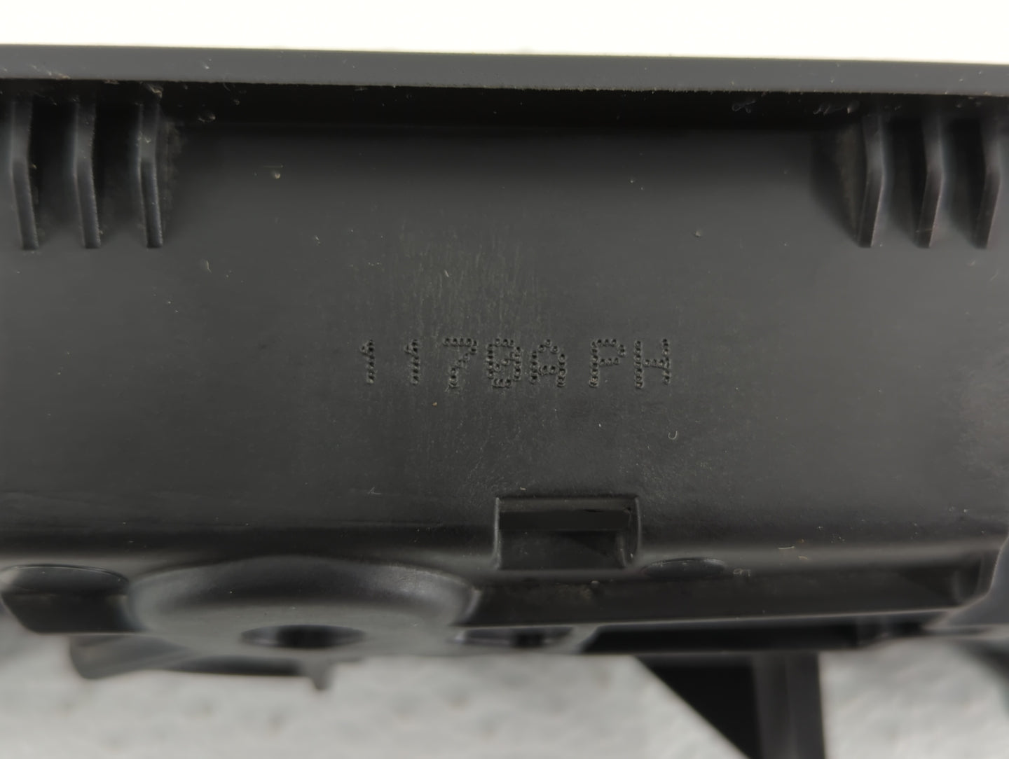 2010 Ford Escape Driver Front Left Door Handle Exterior Assembly - Oemusedautoparts1.com