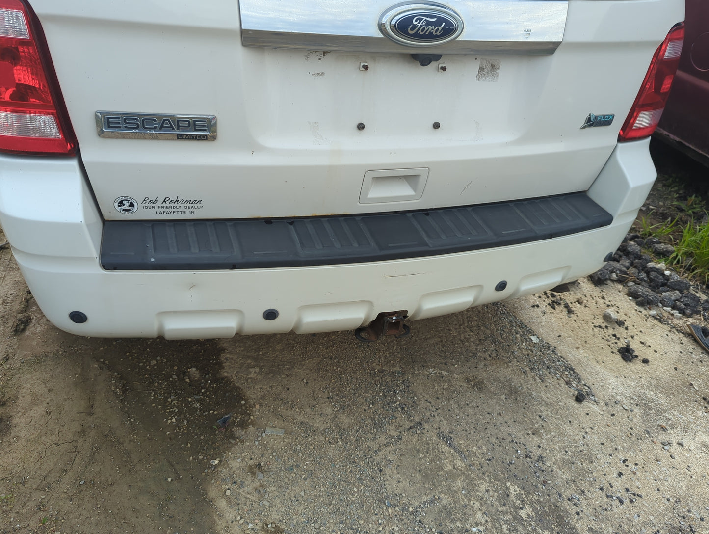 2008-2012 Ford Escape Rear Bumper Assembly Oem - Oemusedautoparts1.com