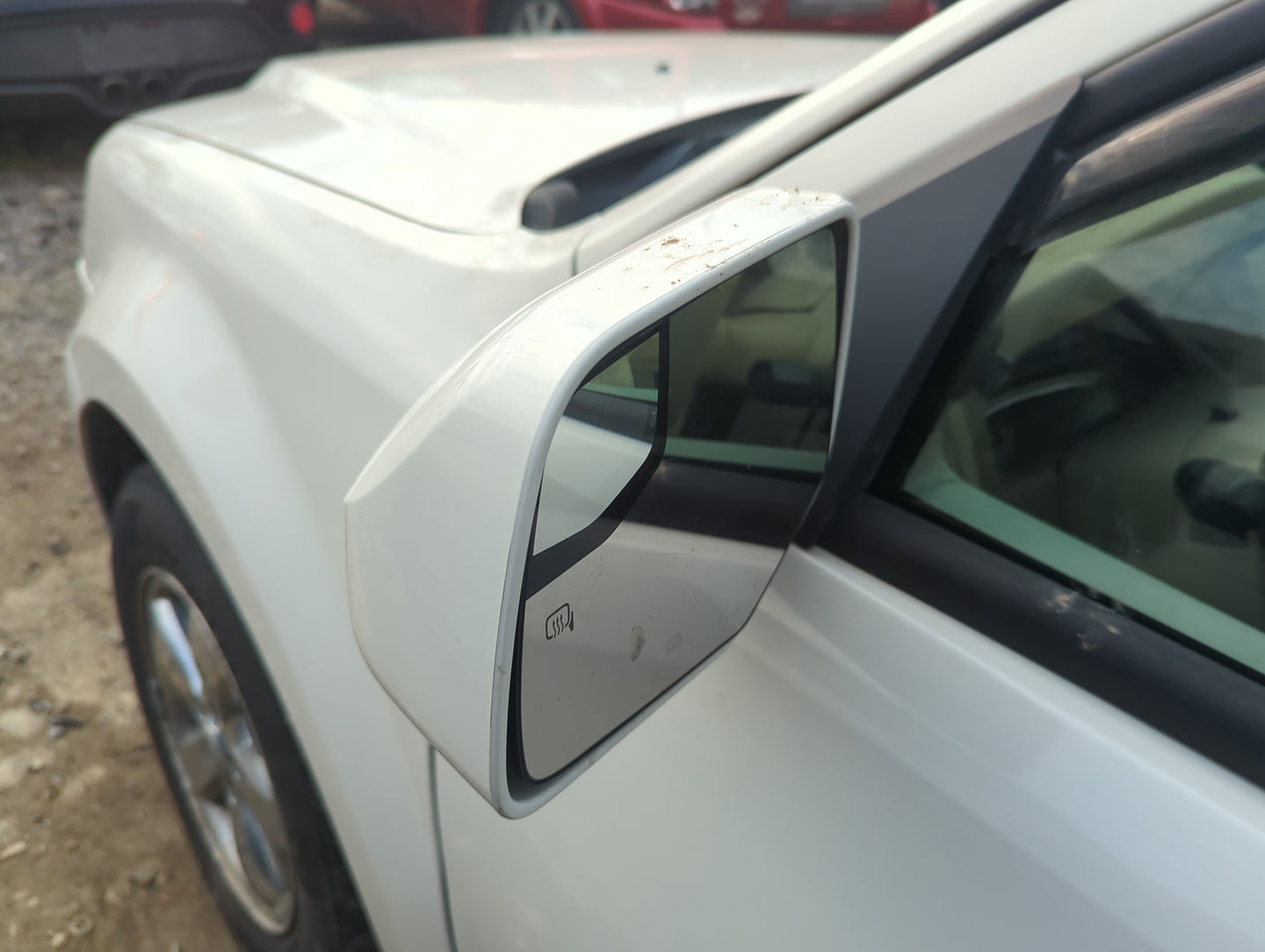 2010-2012 Ford Escape Driver Side View Mirror - Left Door Mirror OEM Used - Oemusedautoparts1.com