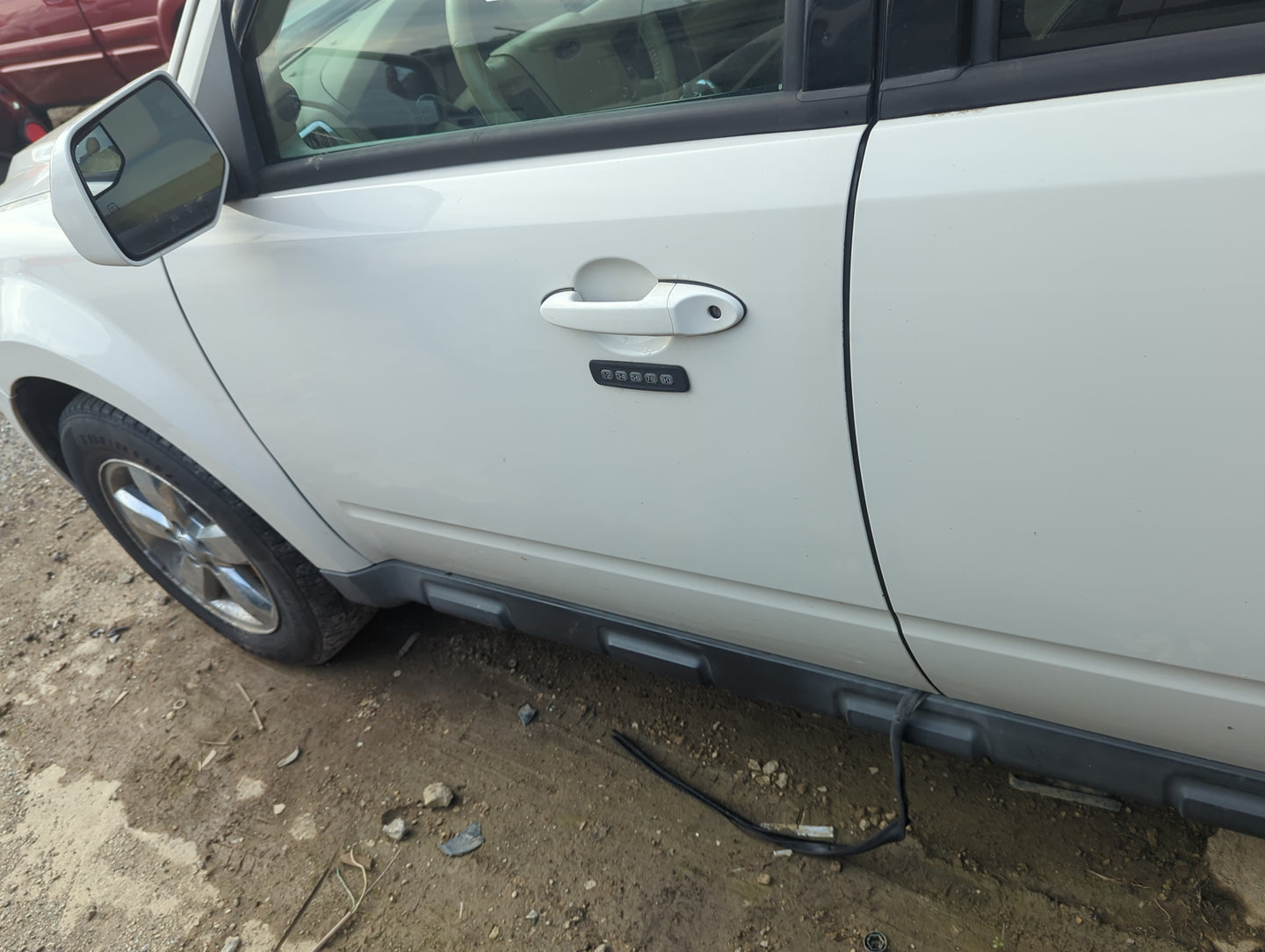 2009-2012 Ford Escape Driver Front Door Oem - Oemusedautoparts1.com