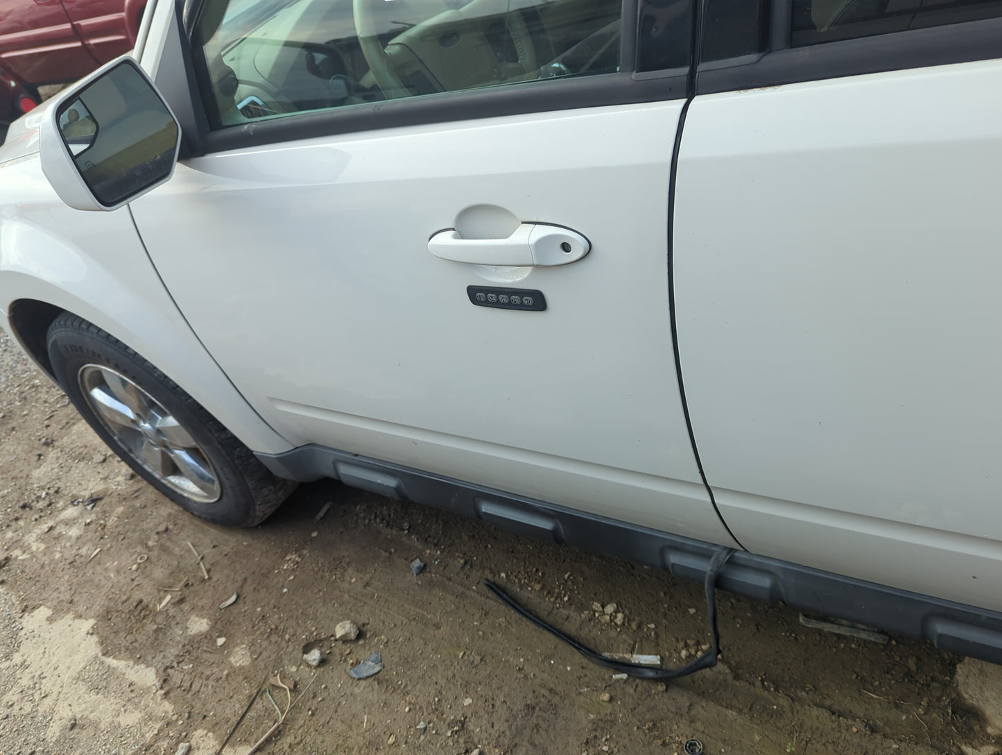 2009-2012 Ford Escape Driver Front Door Oem - Oemusedautoparts1.com