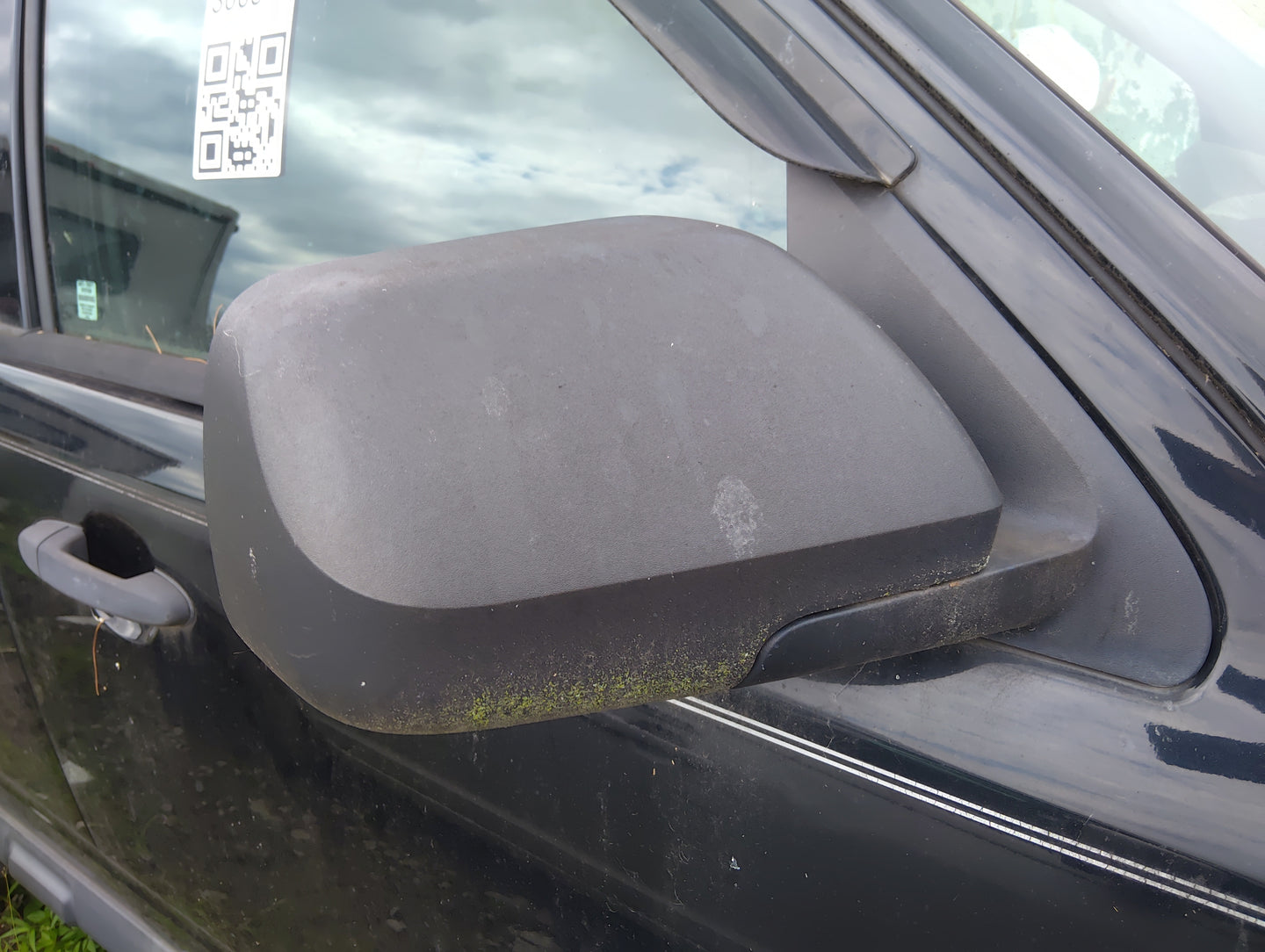 2010-2012 Ford Escape Passenger Side View Mirror - Right Door Mirror OEM Used - Oemusedautoparts1.com