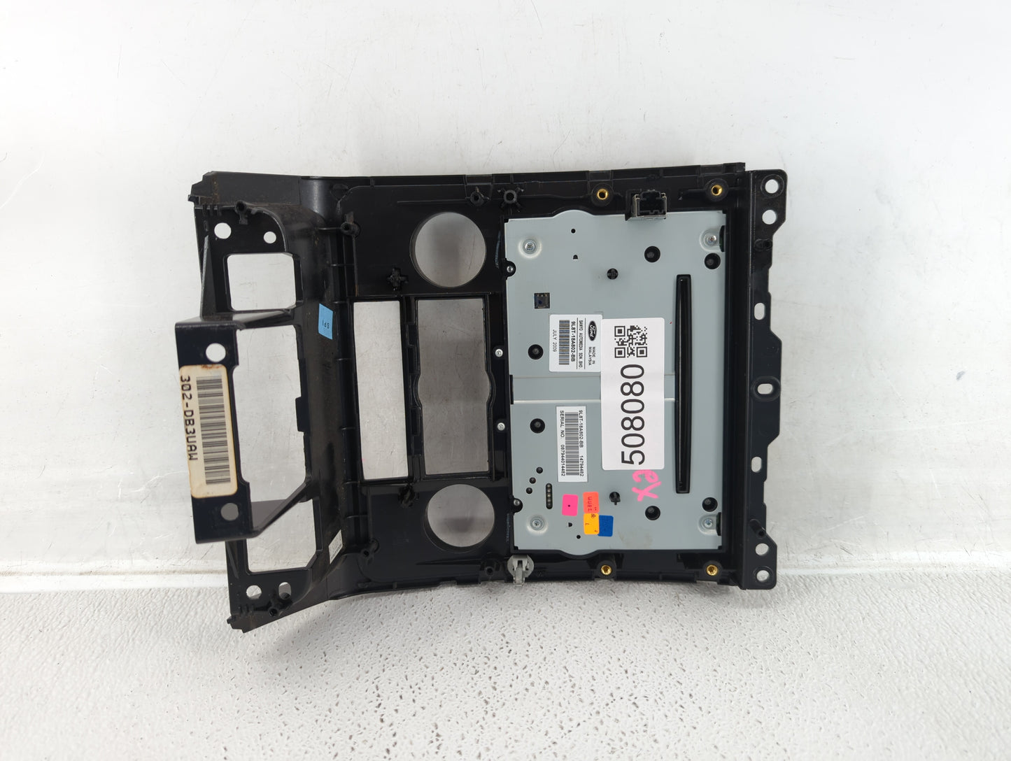 2009-2012 Ford Escape Radio Control Panel - Oemusedautoparts1.com