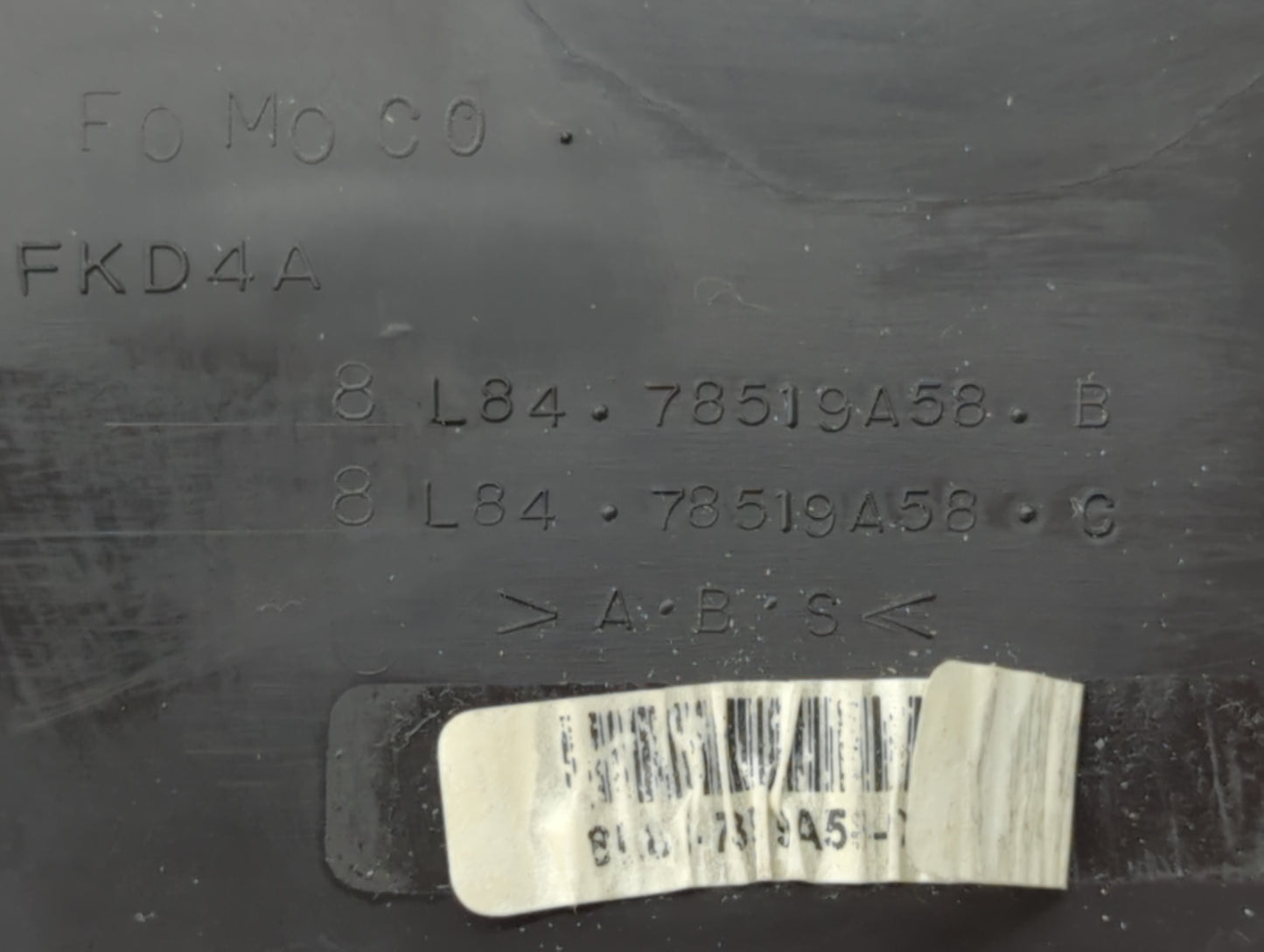 2008-2012 Ford Escape Center Console Armrest Cover Lid - Oemusedautoparts1.com