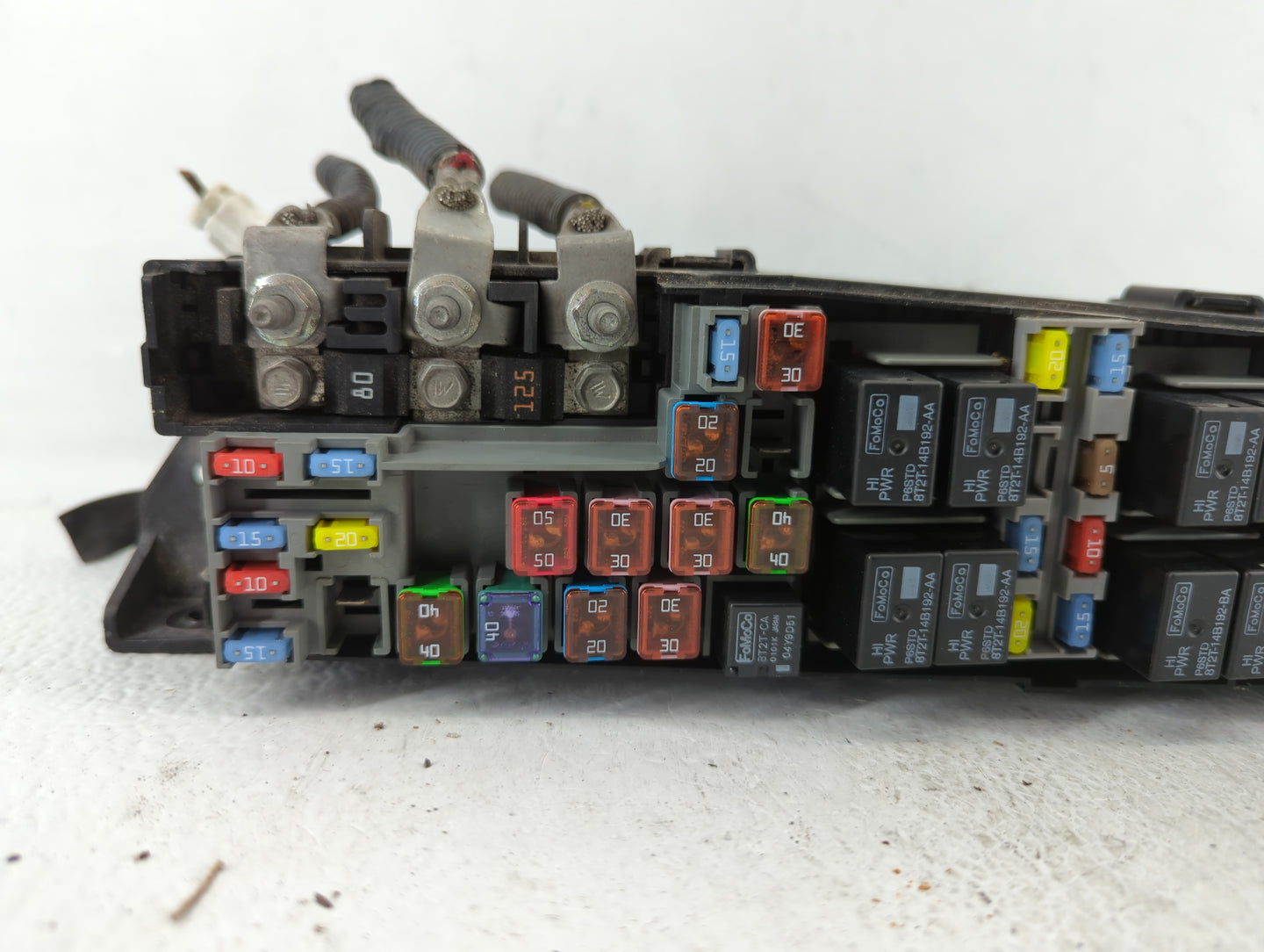 2010 Ford Escape Fusebox Fuse Box Panel Relay Module P/N:8L8T-14A003-AE 9L8T-14A003-BB Fits OEM Used Auto Parts - Oemusedaut