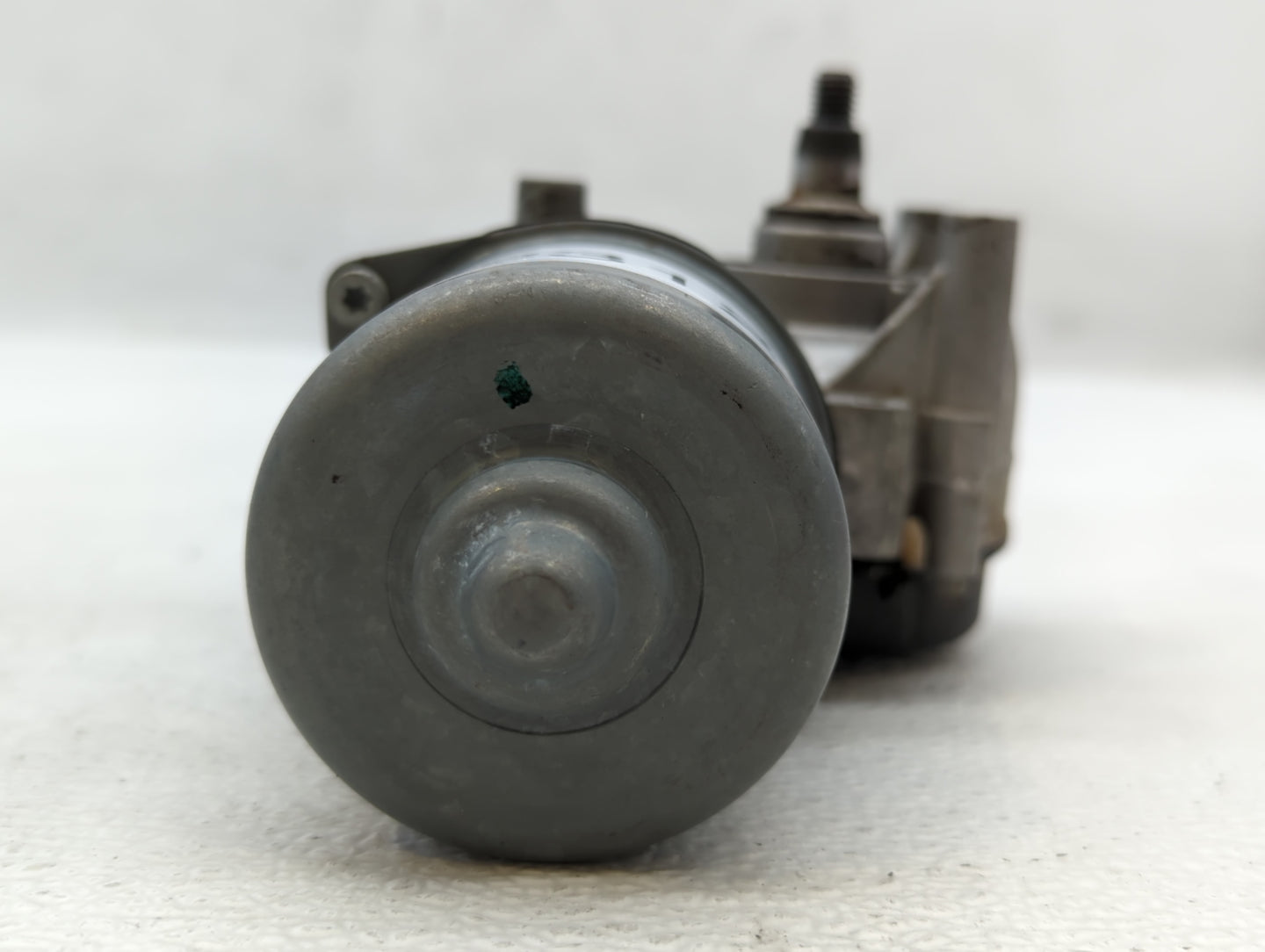 2008-2012 Ford Escape Front Windshield Wiper Motor P/N:W000017741 53695-C-20.08.11 Fits Fits 2008 2009 2010 2011 2012 OEM Us