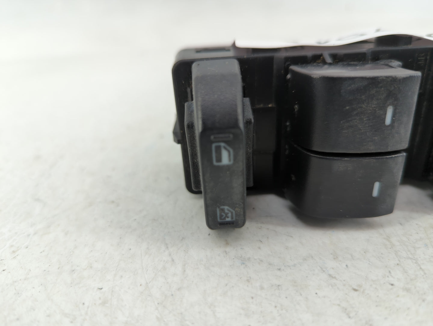2008-2012 Ford Escape Master Power Window Switch Replacement Driver Side Left P/N:8L8T-14540-ACW Fits OEM Used Auto Parts - 