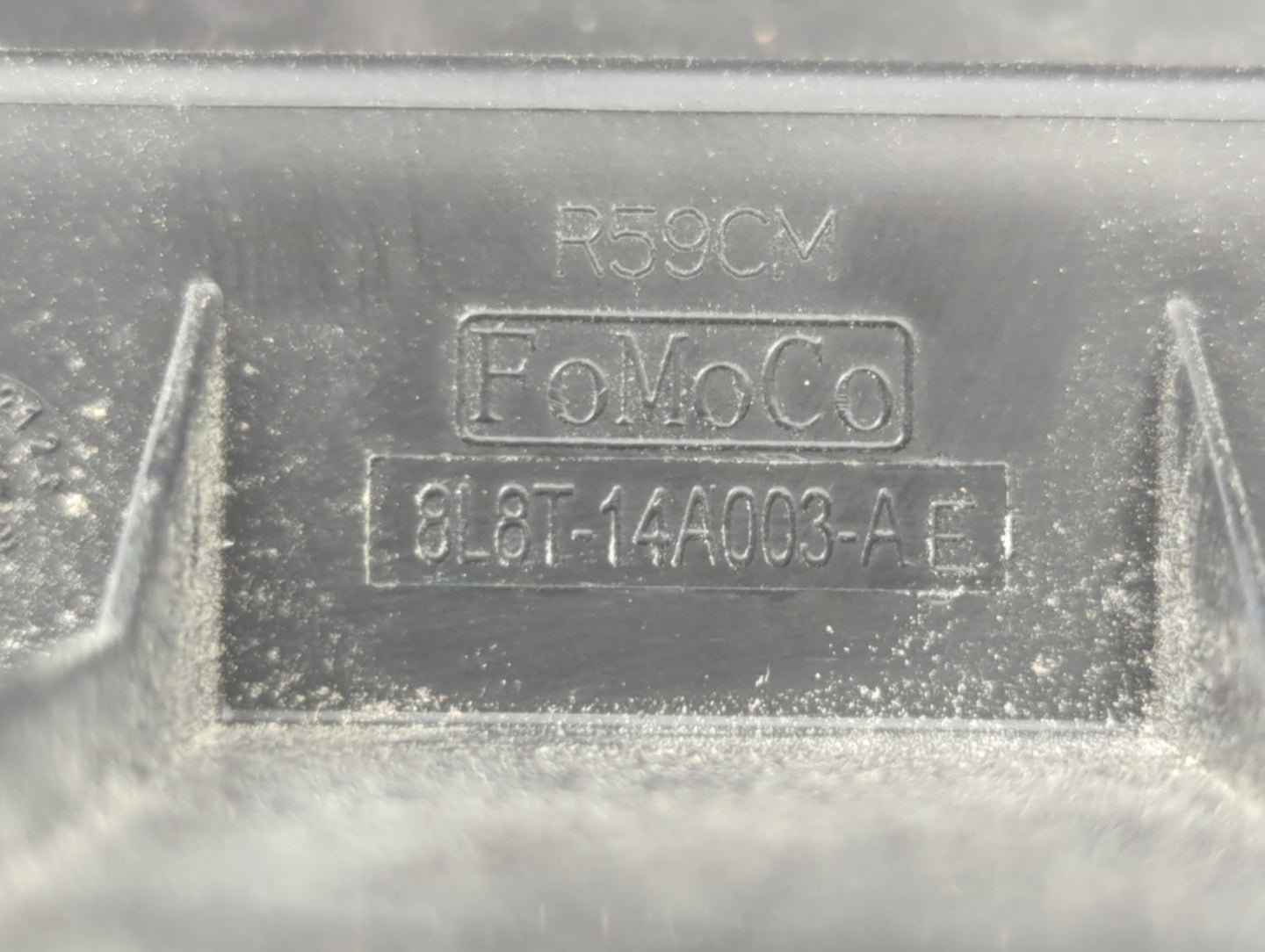 2010 Ford Escape Fusebox Fuse Box Panel Relay Module P/N:8L8T-14A003-AE Fits OEM Used Auto Parts - Oemusedautoparts1.com