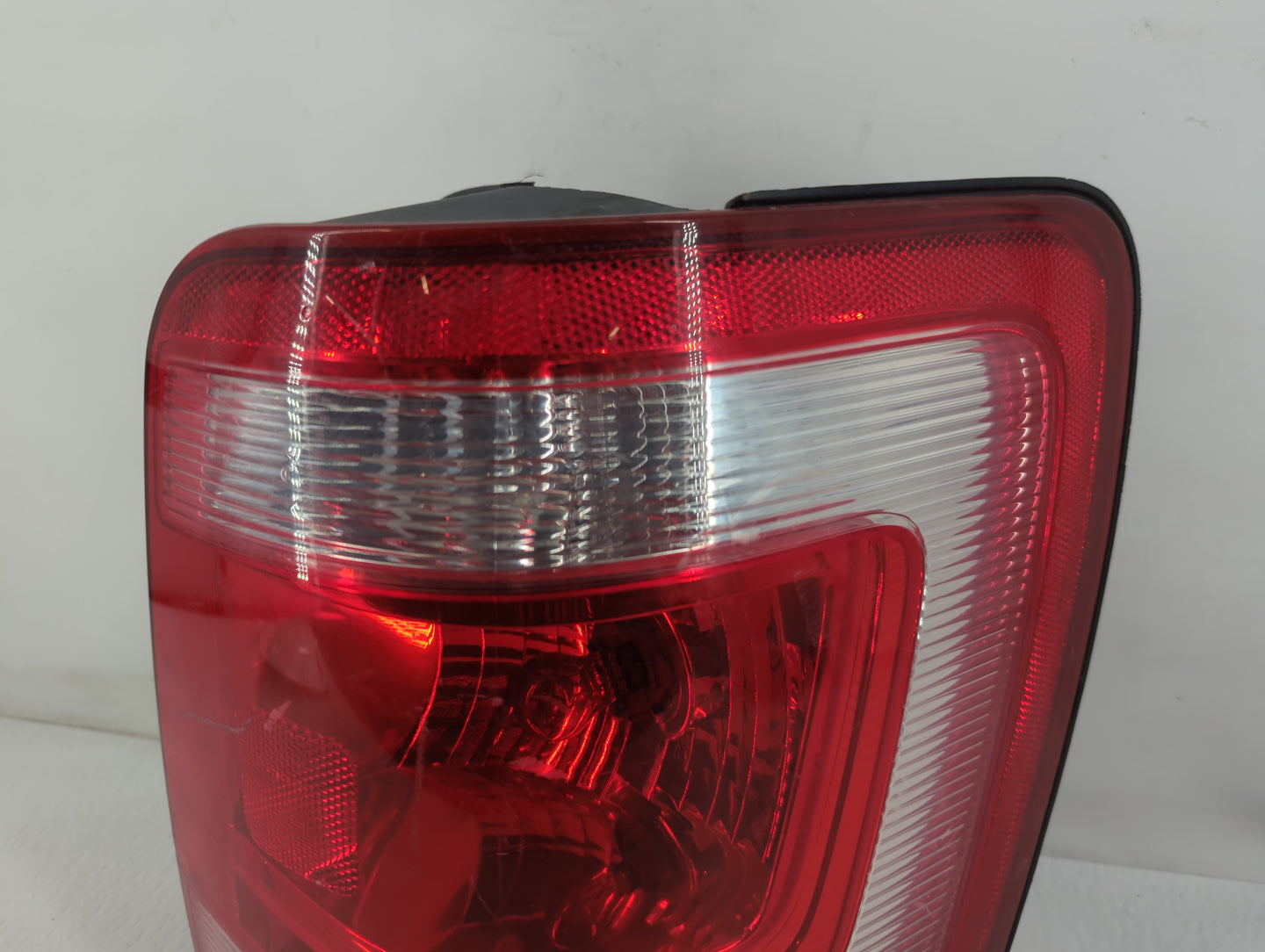 2008-2012 Ford Escape Tail Light Assembly Driver Left OEM P/N:8L84-13B505-A Fits Fits 2008 2009 2010 2011 2012 OEM Used Auto