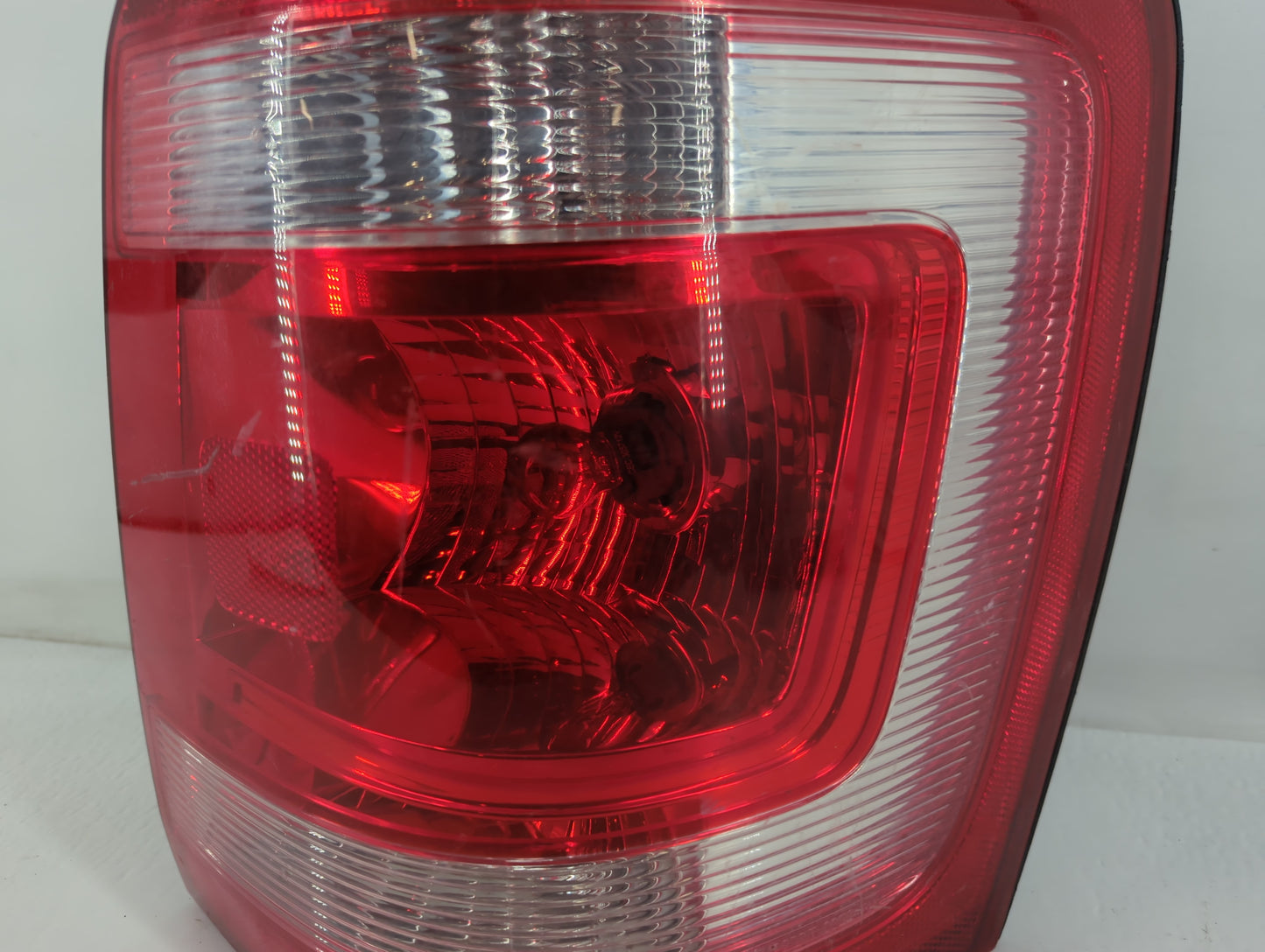 2008-2012 Ford Escape Tail Light Assembly Driver Left OEM P/N:8L84-13B505-A Fits Fits 2008 2009 2010 2011 2012 OEM Used Auto