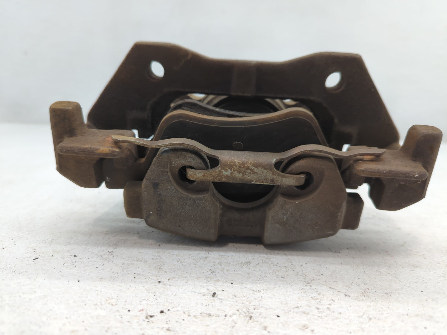 2009-2010 Ford Escape Front Passenger Right Brake Caliper - Oemusedautoparts1.com