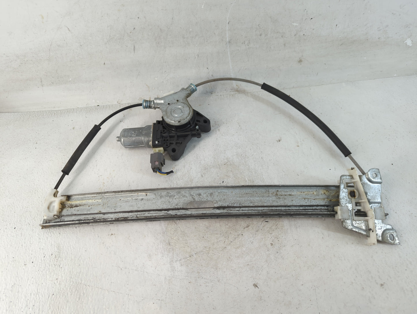 2008-2012 Ford Escape Driver Left Front Window Regulator 789285 - Oemusedautoparts1.com