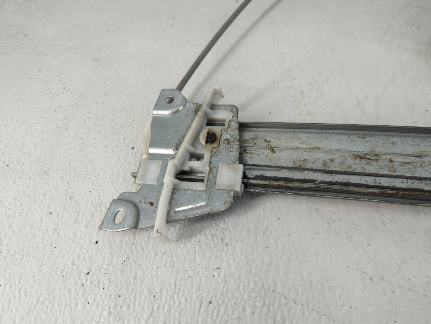 2008-2012 Ford Escape Used Window Regulator Passenger Front 789288 - Oemusedautoparts1.com