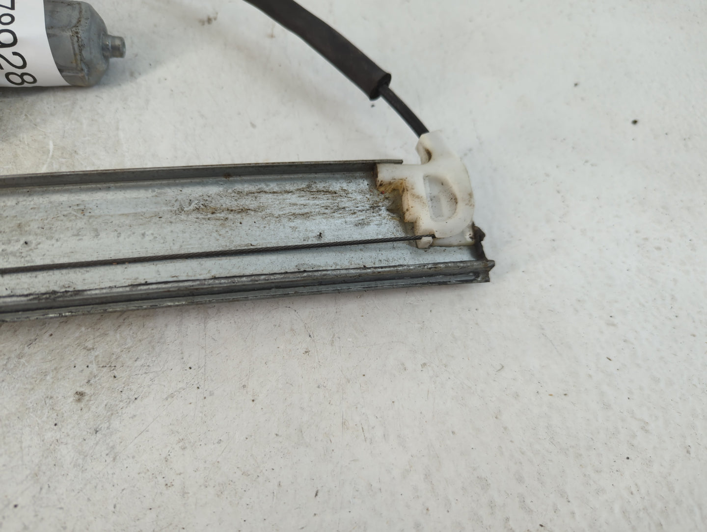 2008-2012 Ford Escape Used Window Regulator Passenger Front 789288 - Oemusedautoparts1.com