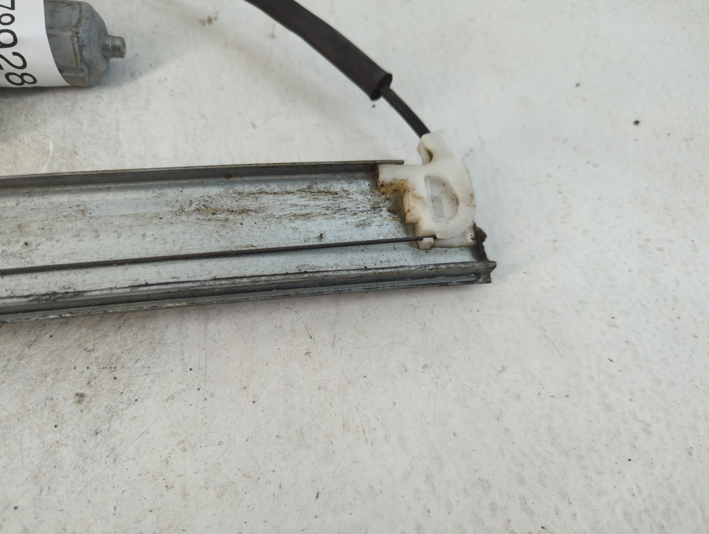 2008-2012 Ford Escape Used Window Regulator Passenger Front 789288 - Oemusedautoparts1.com