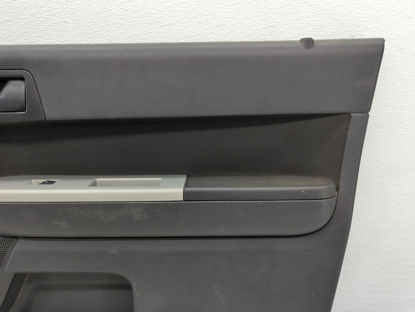 2010 Ford Escape Front Right Passenger Interior Door Panel Trim - Oemusedautoparts1.com