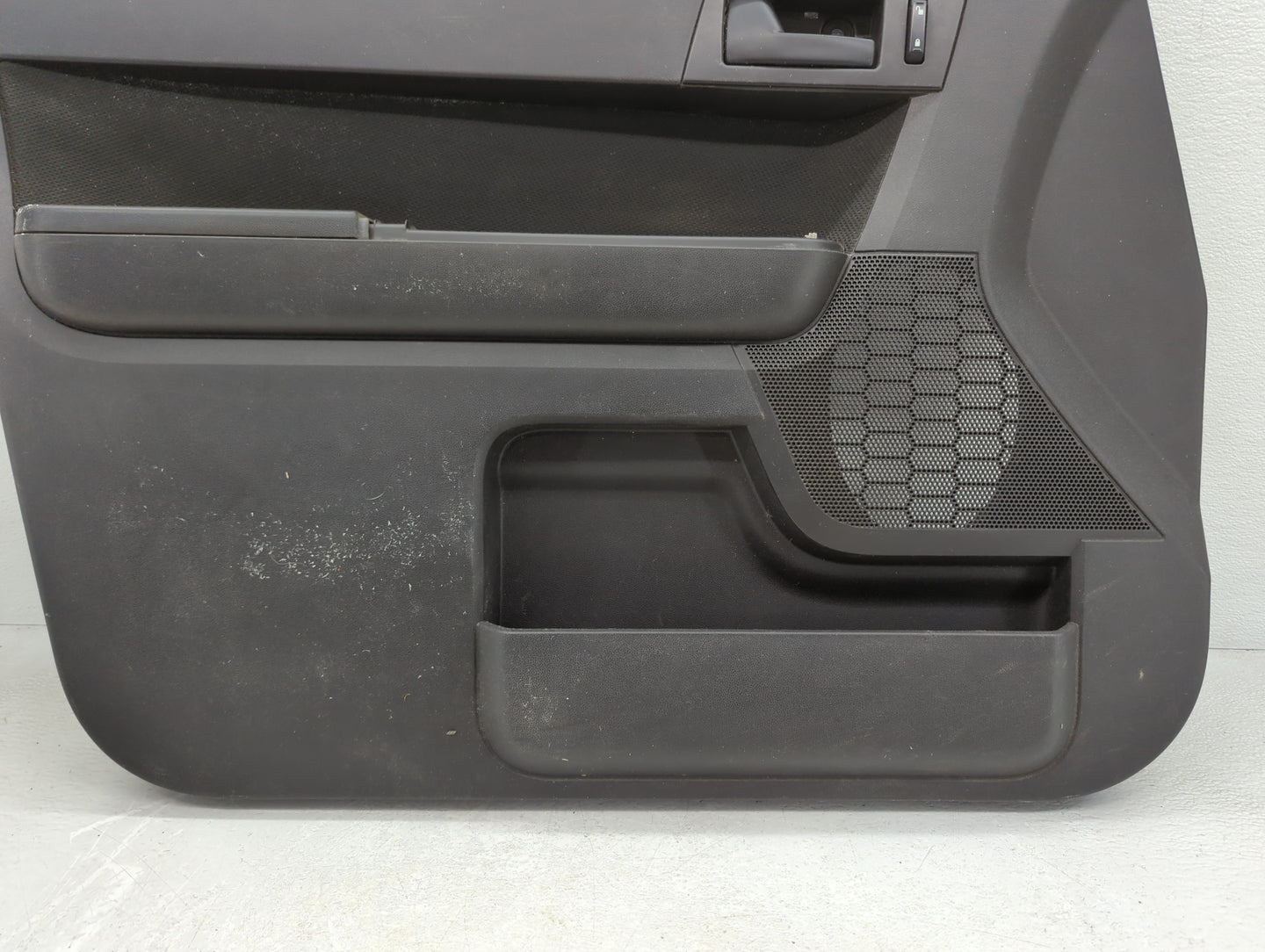 2010 Ford Escape Front Left Driver Interior Door Panel Trim - Oemusedautoparts1.com