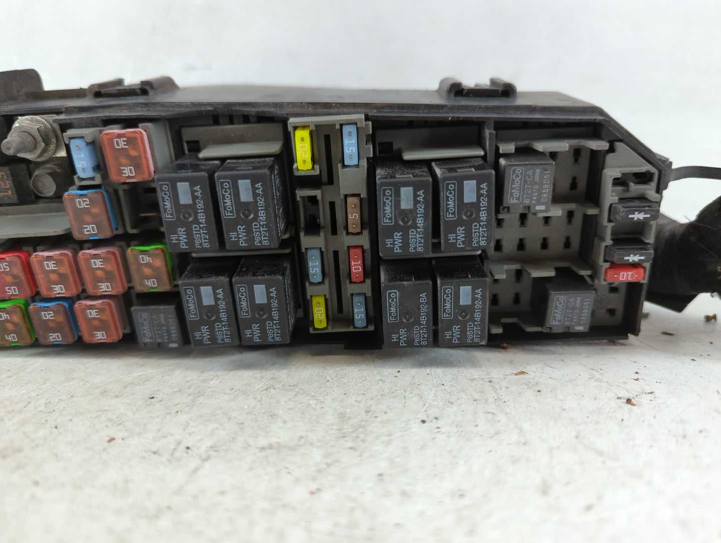 2010 Ford Escape Fusebox Fuse Box Panel Relay Module P/N:8L8T-14A003-AE Fits OEM Used Auto Parts - Oemusedautoparts1.com