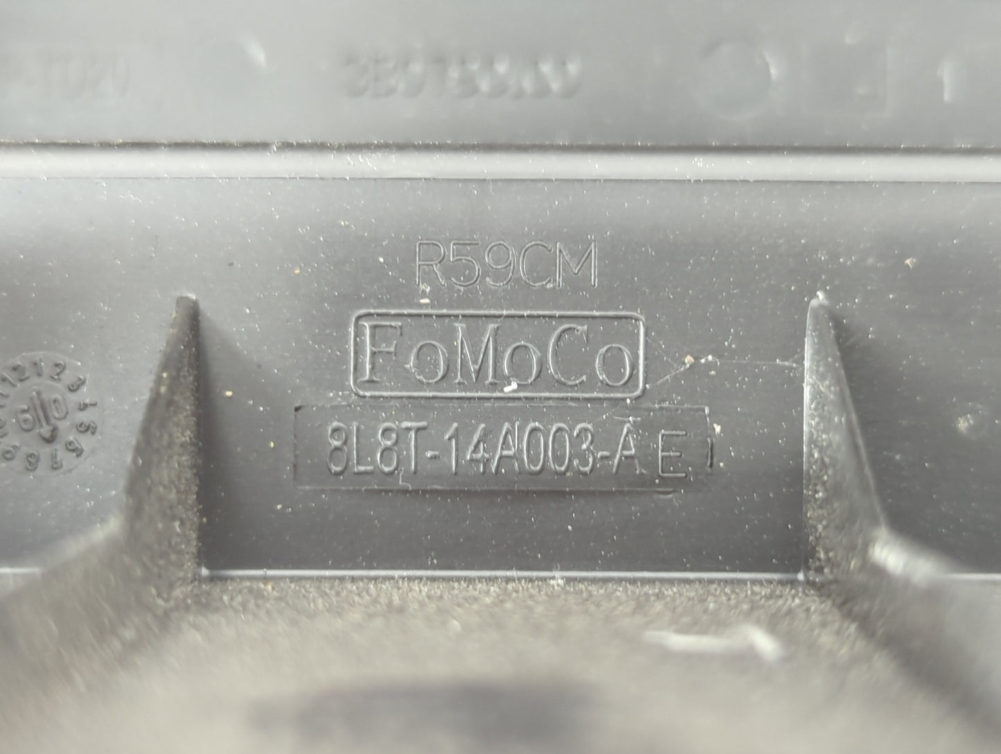 2010 Ford Escape Fusebox Fuse Box Panel Relay Module P/N:8L8T-14A003-AE Fits OEM Used Auto Parts - Oemusedautoparts1.com