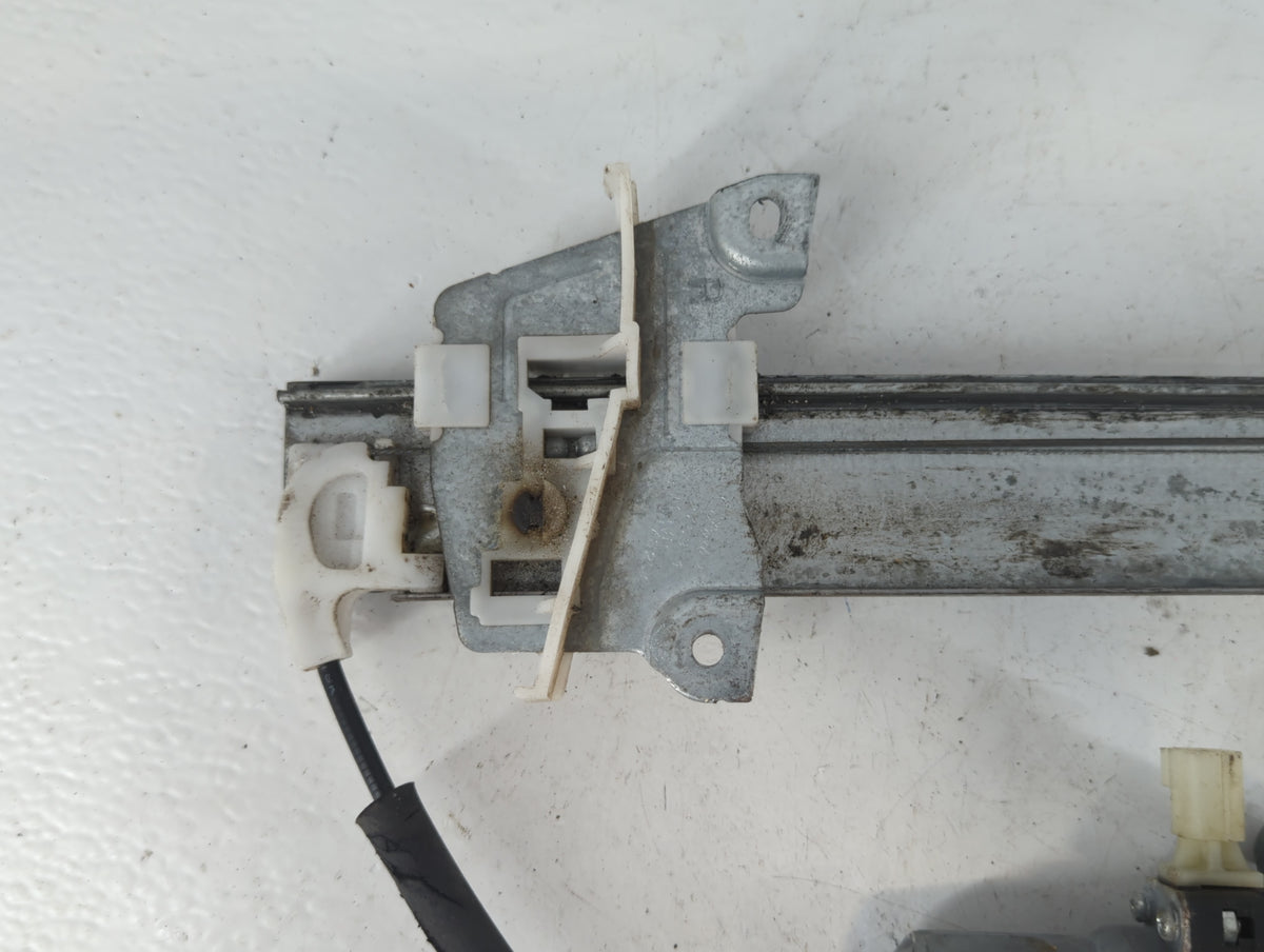 2008-2012 Ford Escape Window Regulator Passenger Front 935435 - Oemusedautoparts1.com