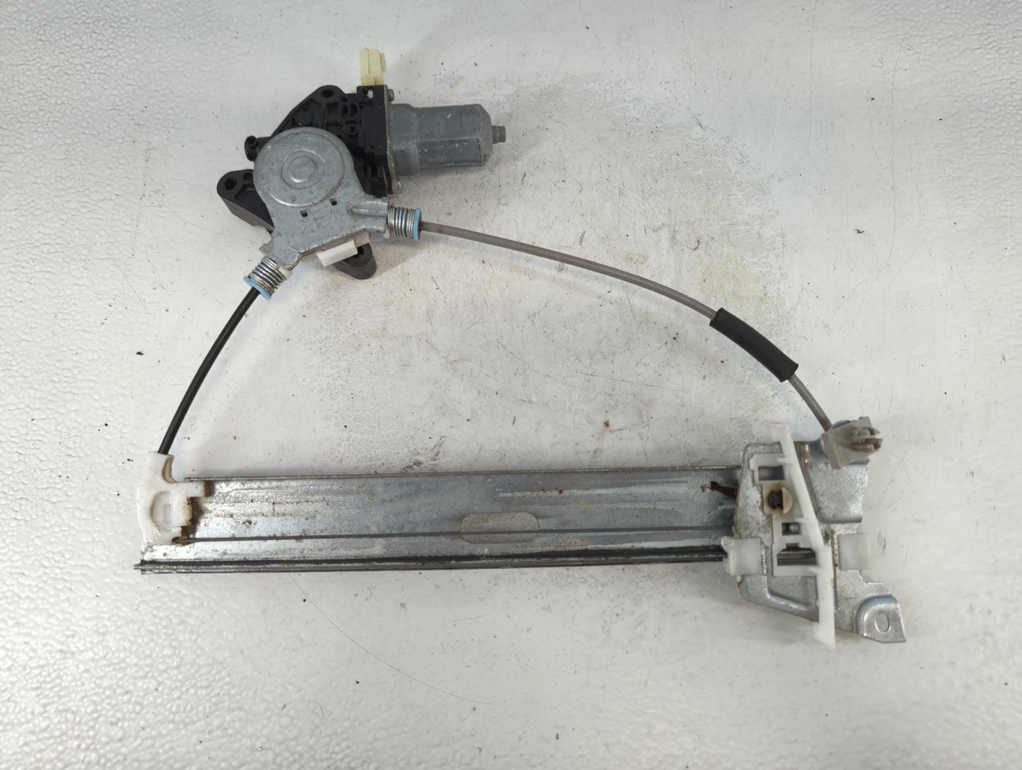 2008-2012 Ford Escape Driver Left Front Window Regulator 935436 - Oemusedautoparts1.com