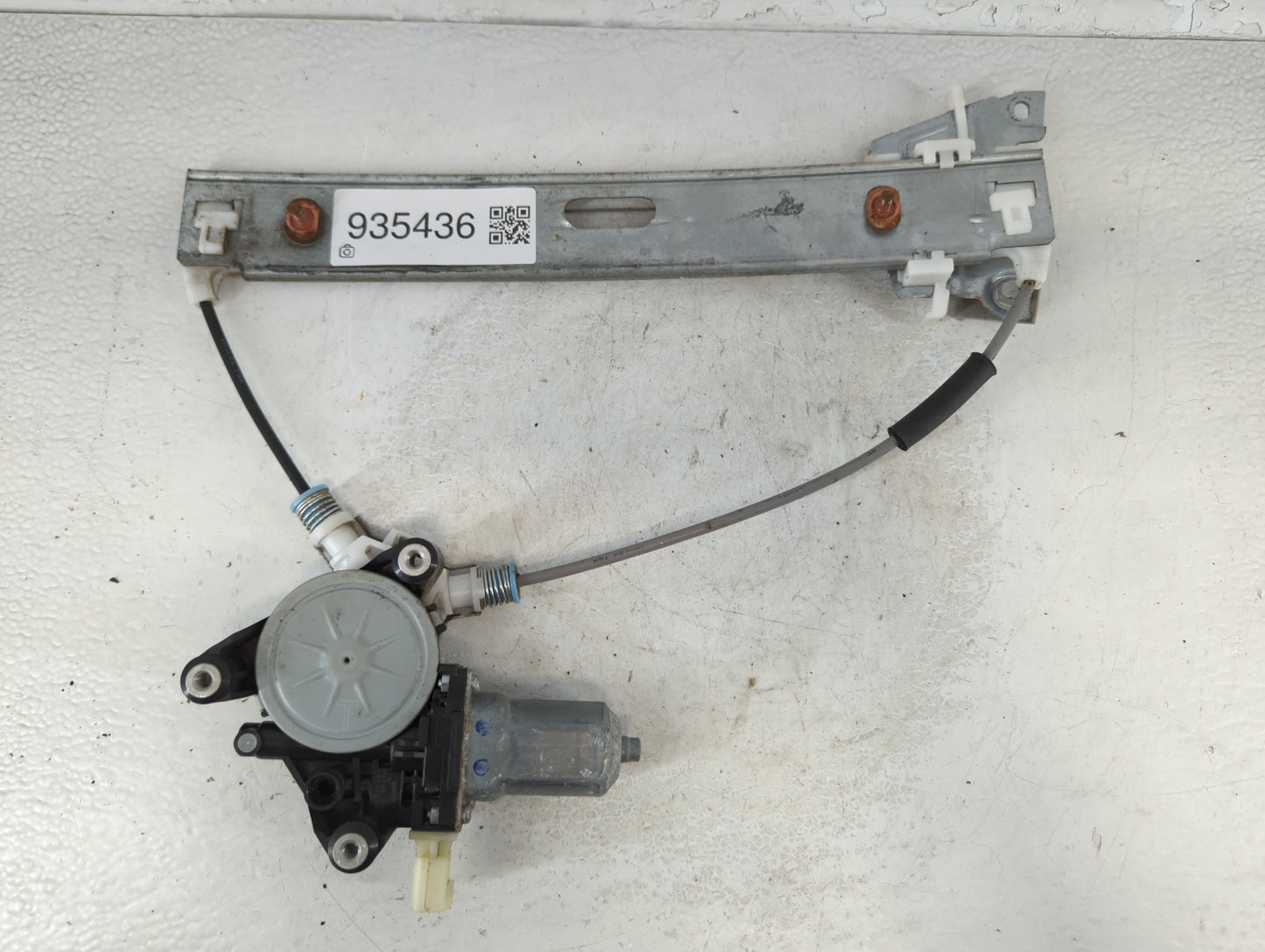 2008-2012 Ford Escape Driver Left Front Window Regulator 935436 - Oemusedautoparts1.com