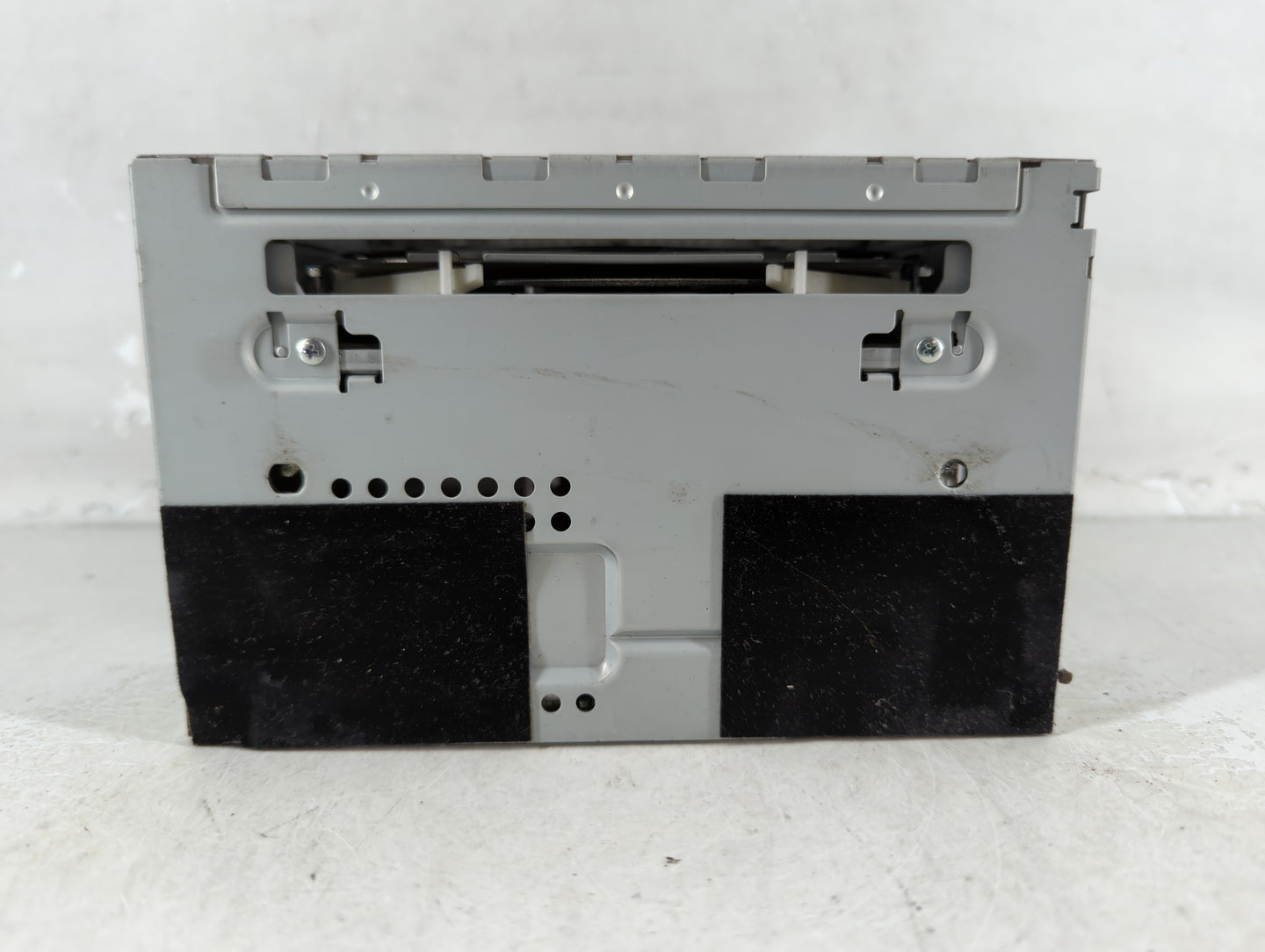 2010 Ford Escape Radio AM FM Cd Player Receiver Replacement P/N:9L8T-19C157-CC Fits OEM Used Auto Parts - Oemusedautoparts1.