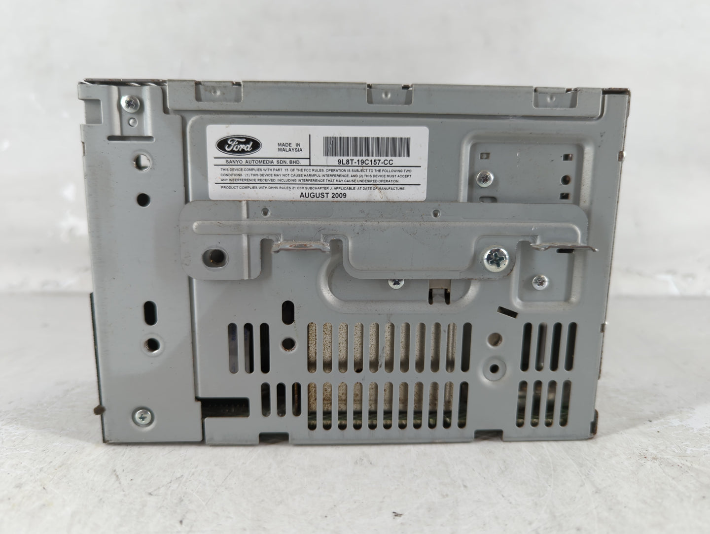 2010 Ford Escape Radio AM FM Cd Player Receiver Replacement P/N:9L8T-19C157-CC Fits OEM Used Auto Parts - Oemusedautoparts1.