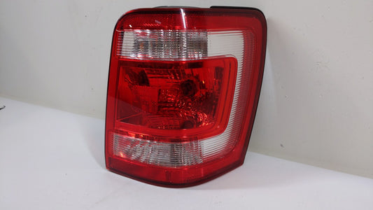 2010 Ford Escape Tail Light Assembly Passenger Right OEM P/N:8L84-13B504-A Fits Fits 2008 2009 2011 2012 OEM Used Auto Parts